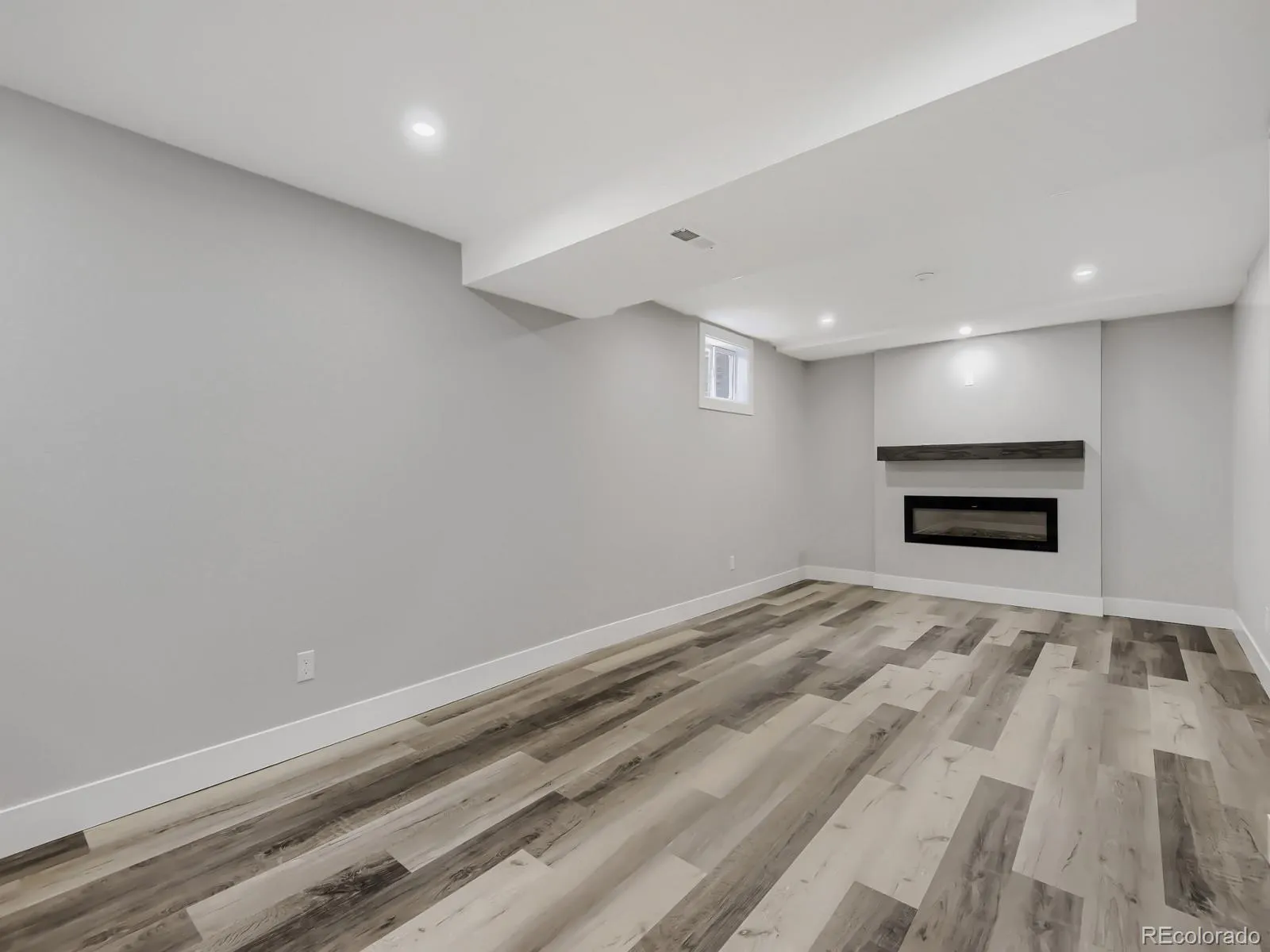 8212 S Tamarac Street Centennial CO 80112 MLS #REC9811022 05242026053156 1600 13