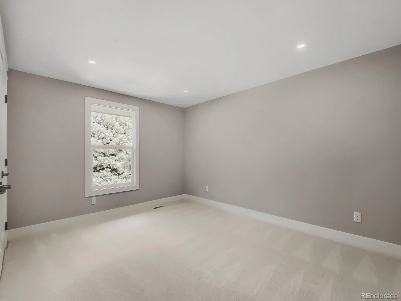 8212 S Tamarac Street Centennial CO 80112 MLS #REC9811022 06252026014720 1600 12