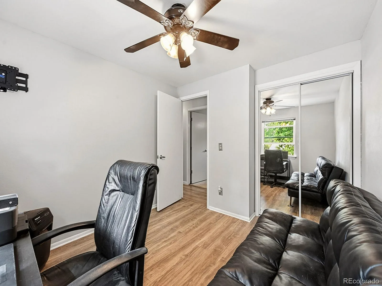 7649 W Frost Drive Littleton CO 80128 | MLS #REC9811235 08252026152923 1600 25