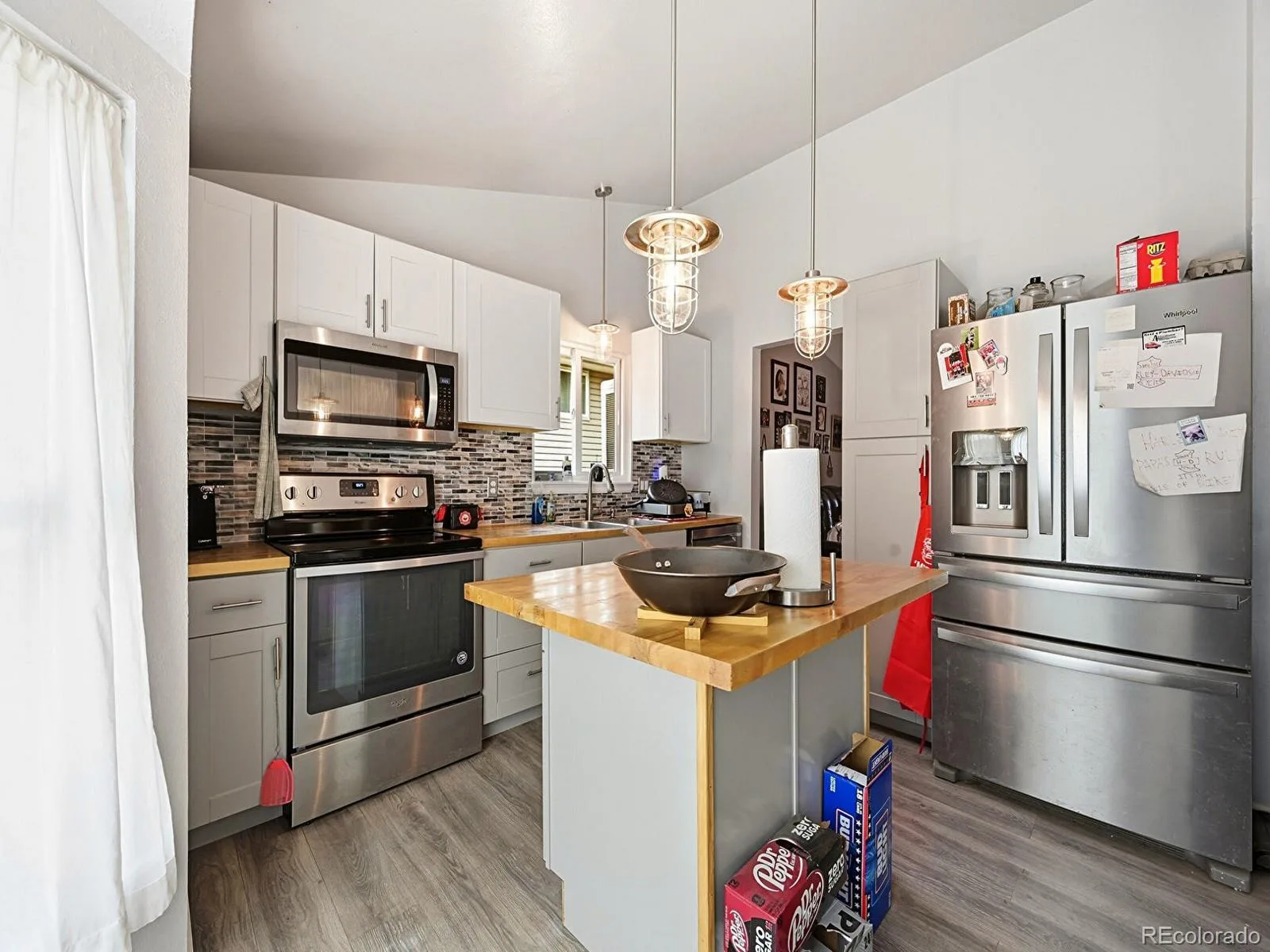 7649 W Frost Drive Littleton CO 80128 | MLS #REC9811235 08252026152923 1600 3
