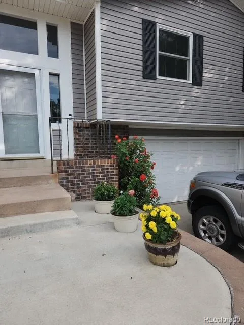 7649 W Frost Drive Littleton CO 80128 | MLS #REC9811235 08252026152923 480 5
