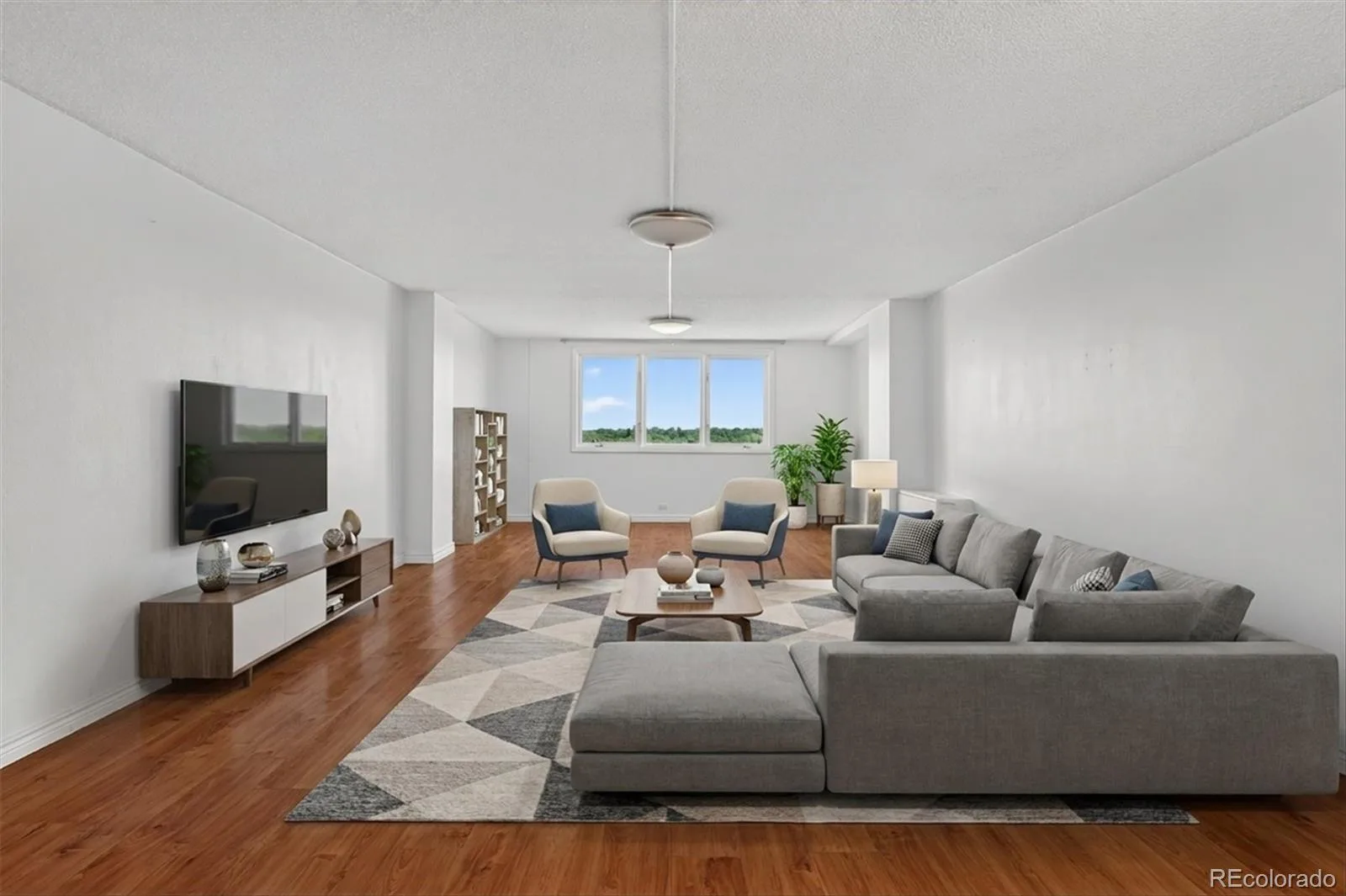 2225 Buchtel Boulevard #1101 Denver CO 80210 | MLS #REC9814708 06162026172907 1600 4