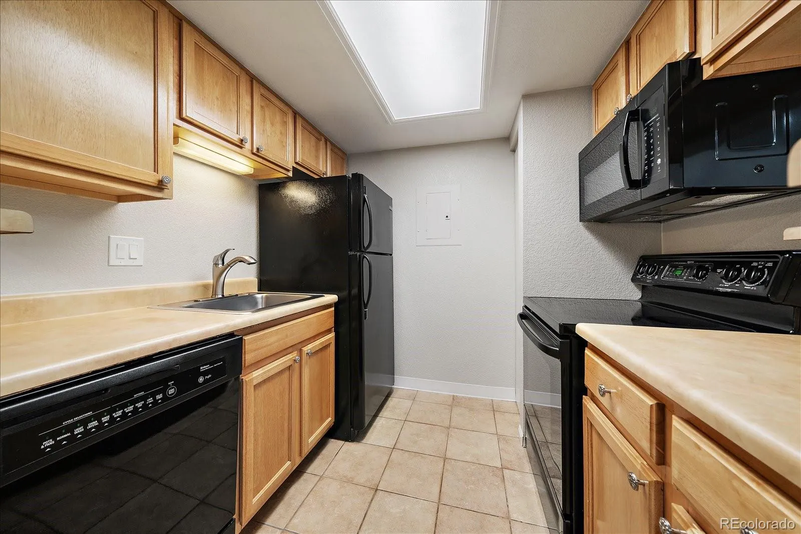 10293 E Peakview Avenue #F202 Englewood CO 80111 MLS #REC9819068 05222026223026 1600 9