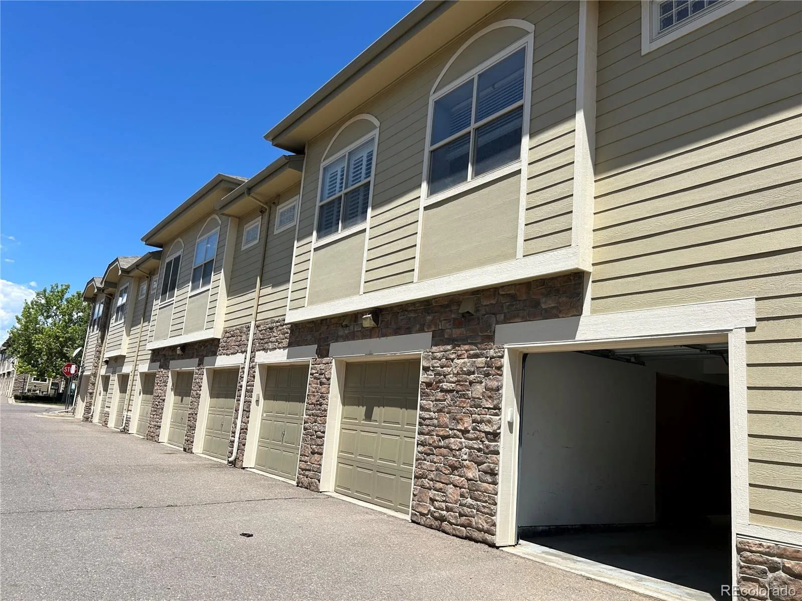 5800 Tower Road #907 Denver CO 80249 | MLS #REC9819702 07102026225219 1600 28
