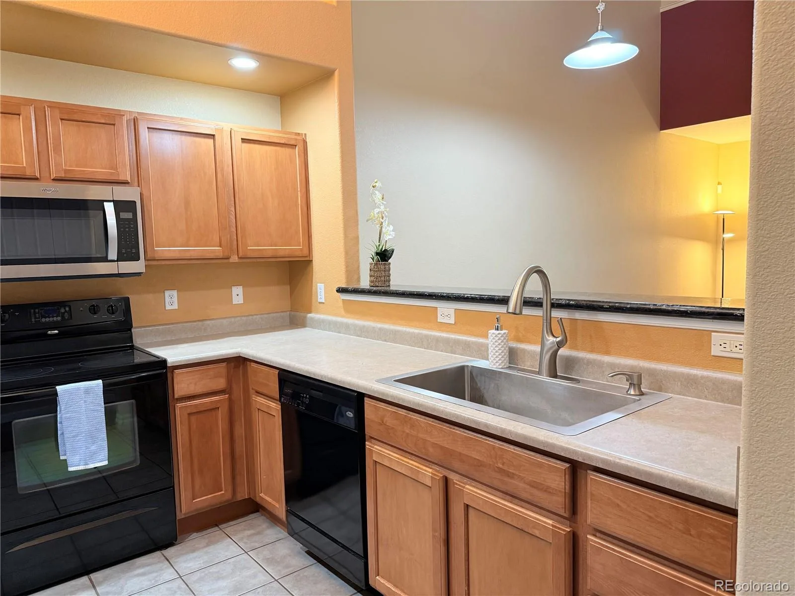 5800 Tower Road #907 Denver CO 80249 | MLS #REC9819702 07102026225219 1600 8