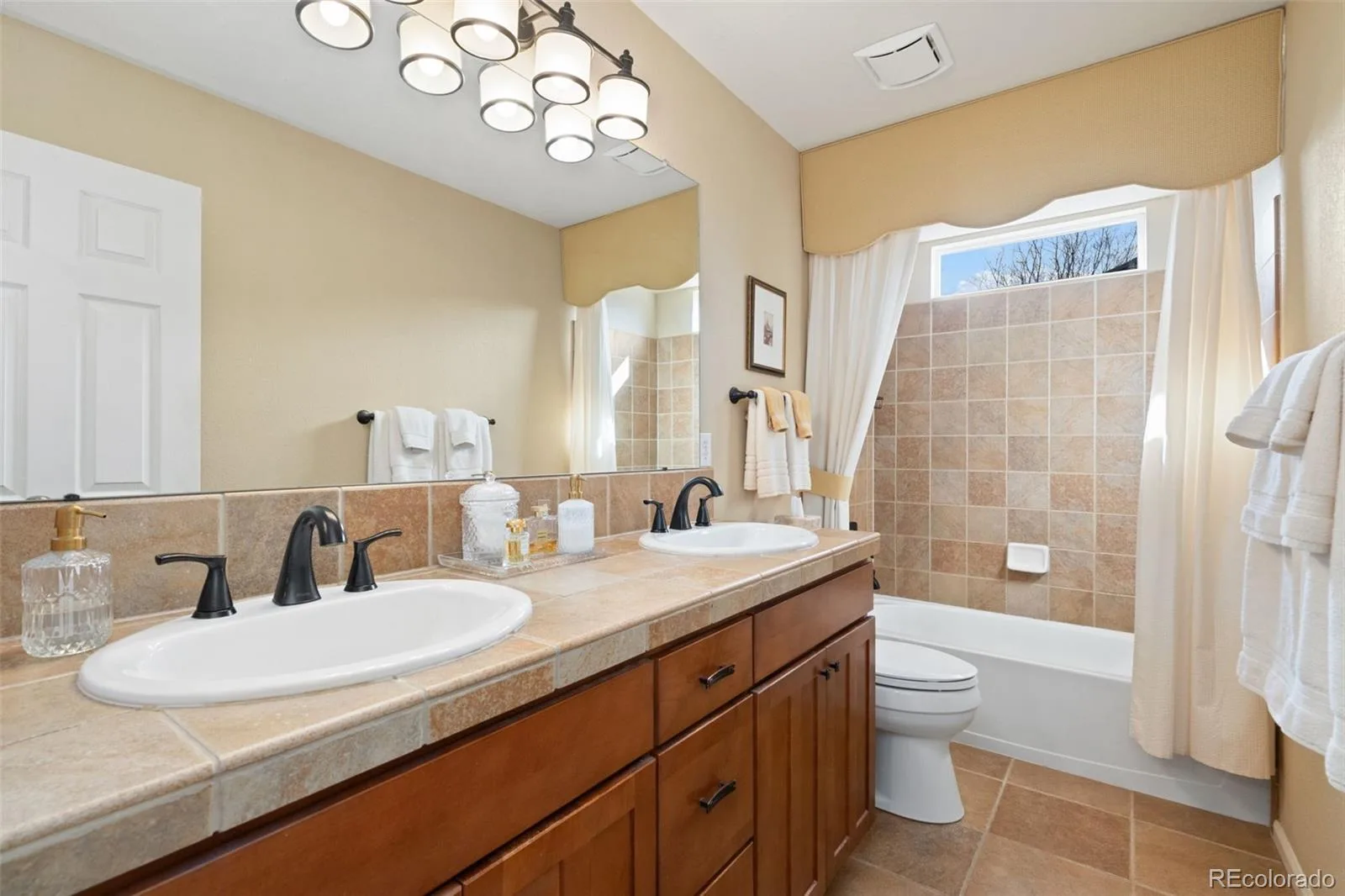 253 Beldock Court Brighton CO 80601 | MLS #REC9819891 08062026193319 1600 33