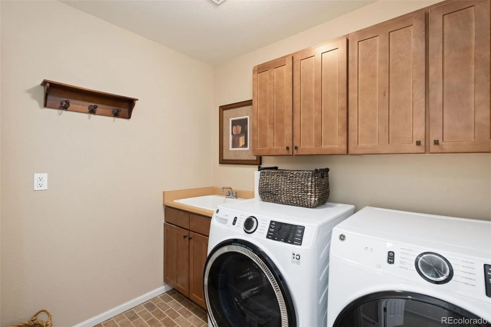 253 Beldock Court Brighton CO 80601 | MLS #REC9819891 08062026193319 1600 34