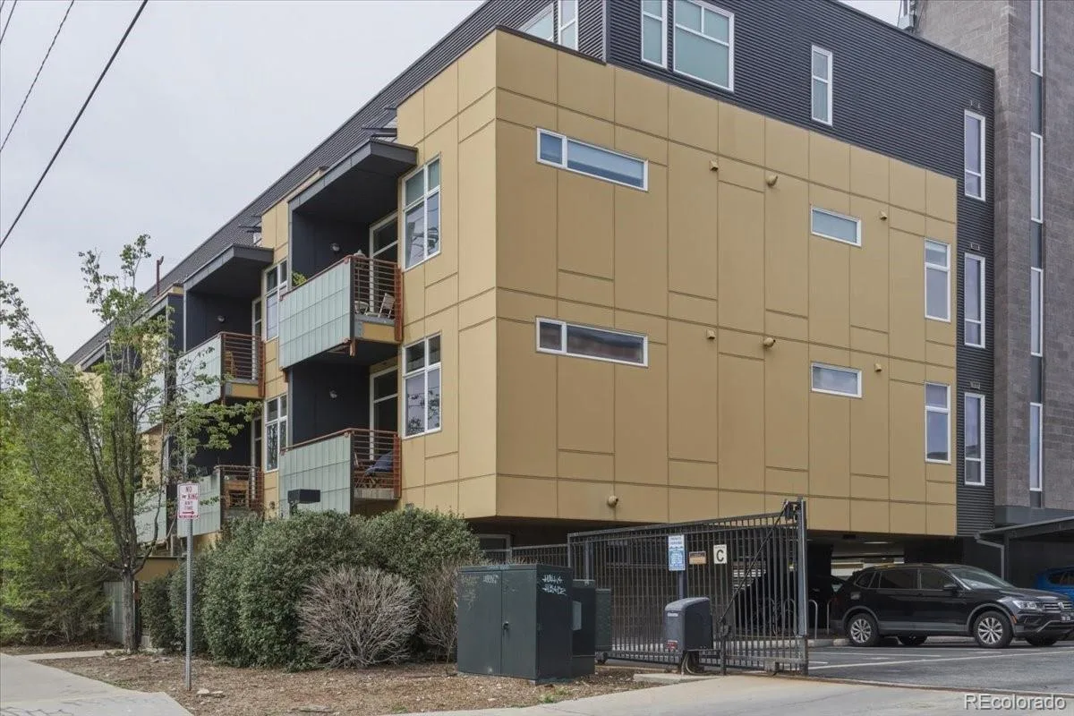 3101 Blake Street #208 Denver CO 80205 MLS #REC9820108 06012026230740 1200 10