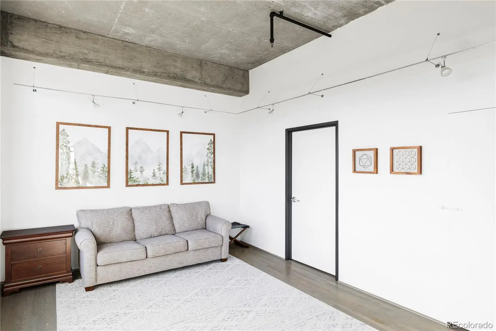 02112026032125 1600 25