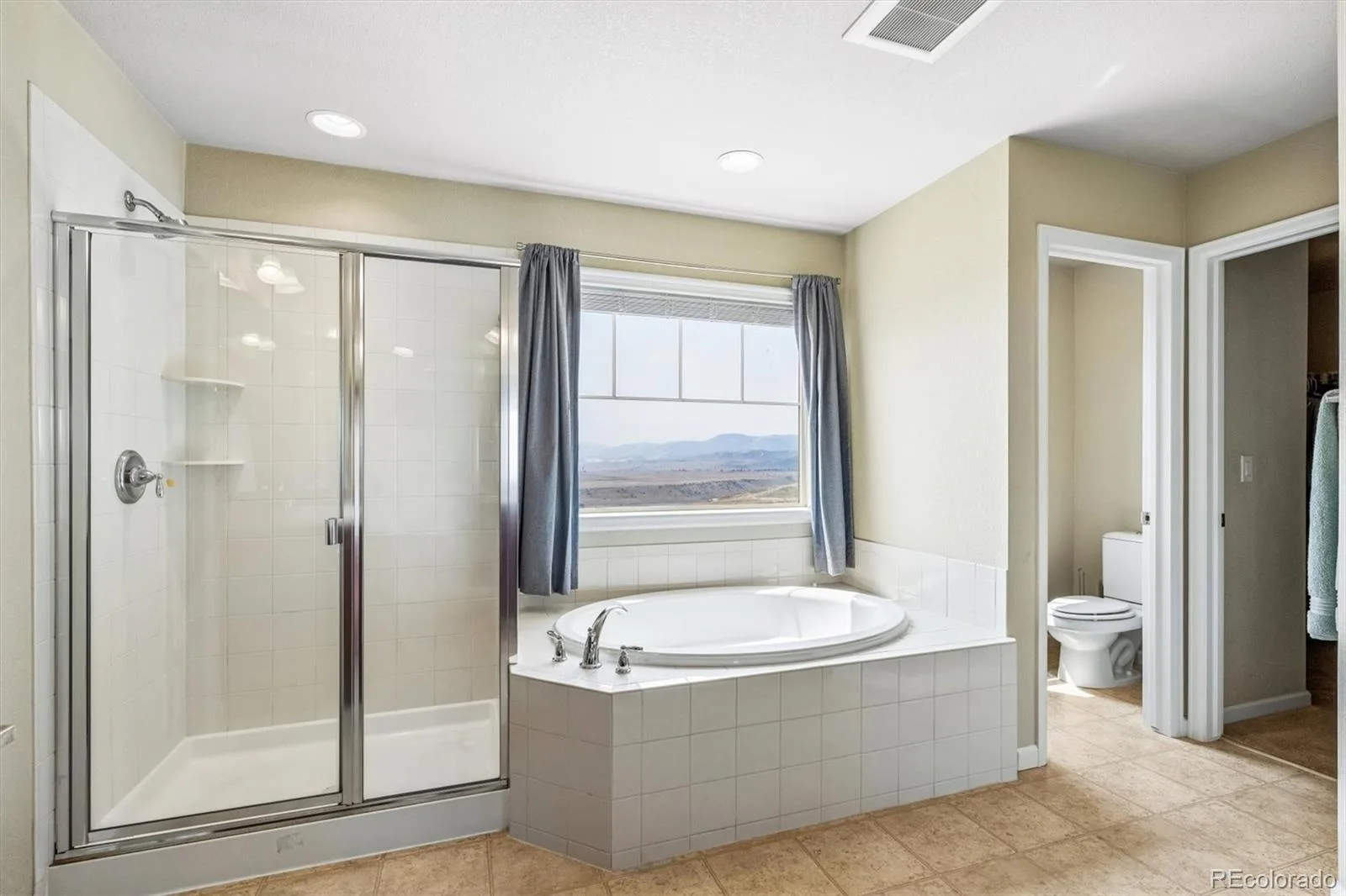 8787 Gore Street Arvada CO 80007 | MLS #REC9823001 09012026021341 1600 22