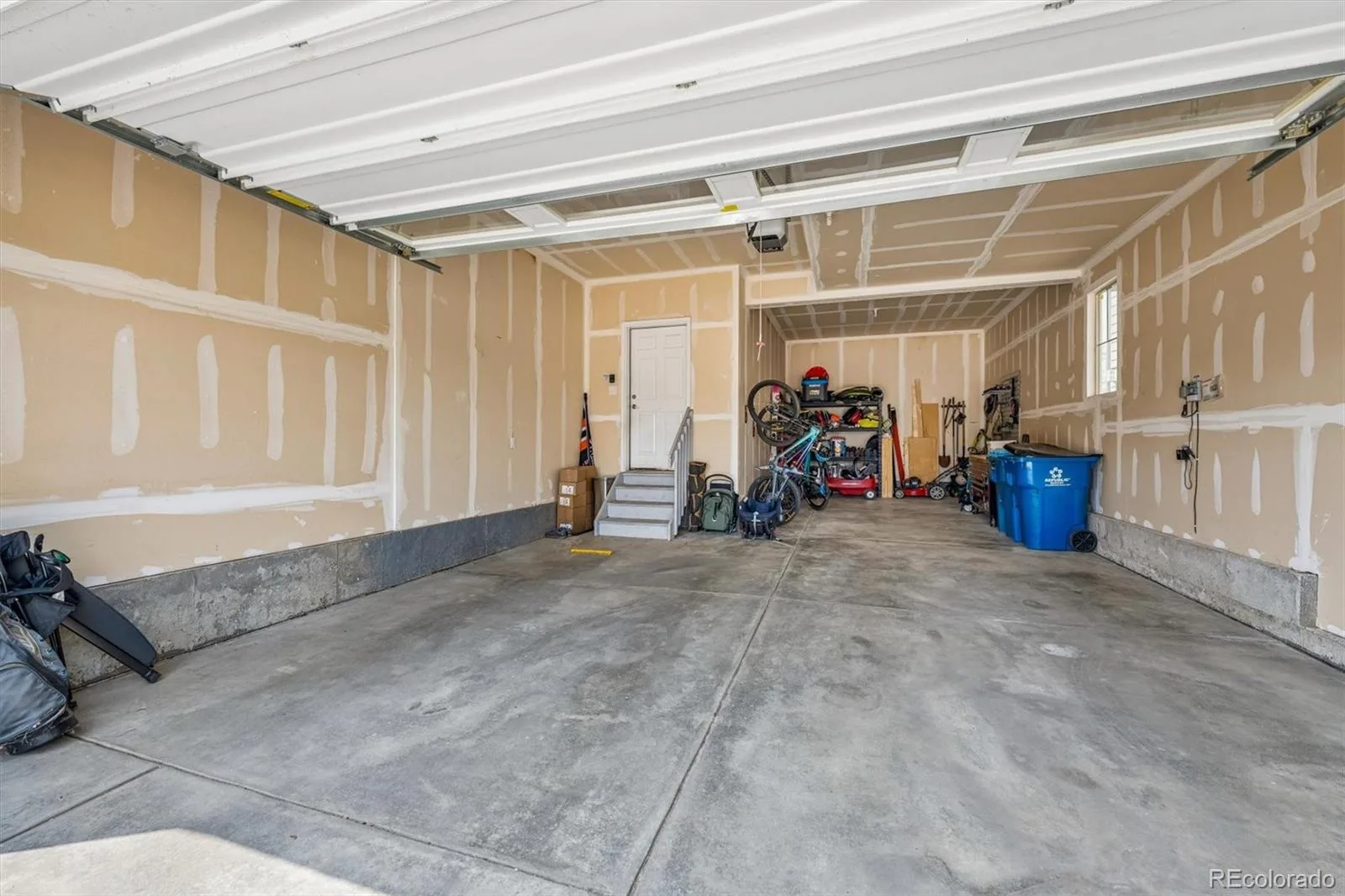 8787 Gore Street Arvada CO 80007 | MLS #REC9823001 09012026021341 1600 32