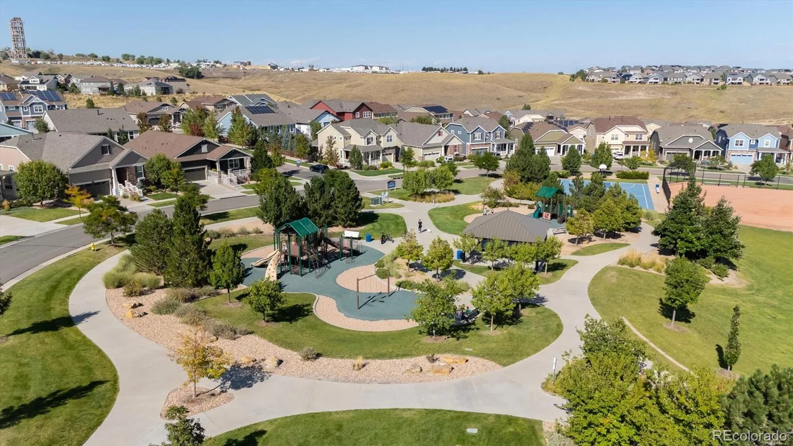 8787 Gore Street Arvada CO 80007 | MLS #REC9823001 09012026021341 1600 39