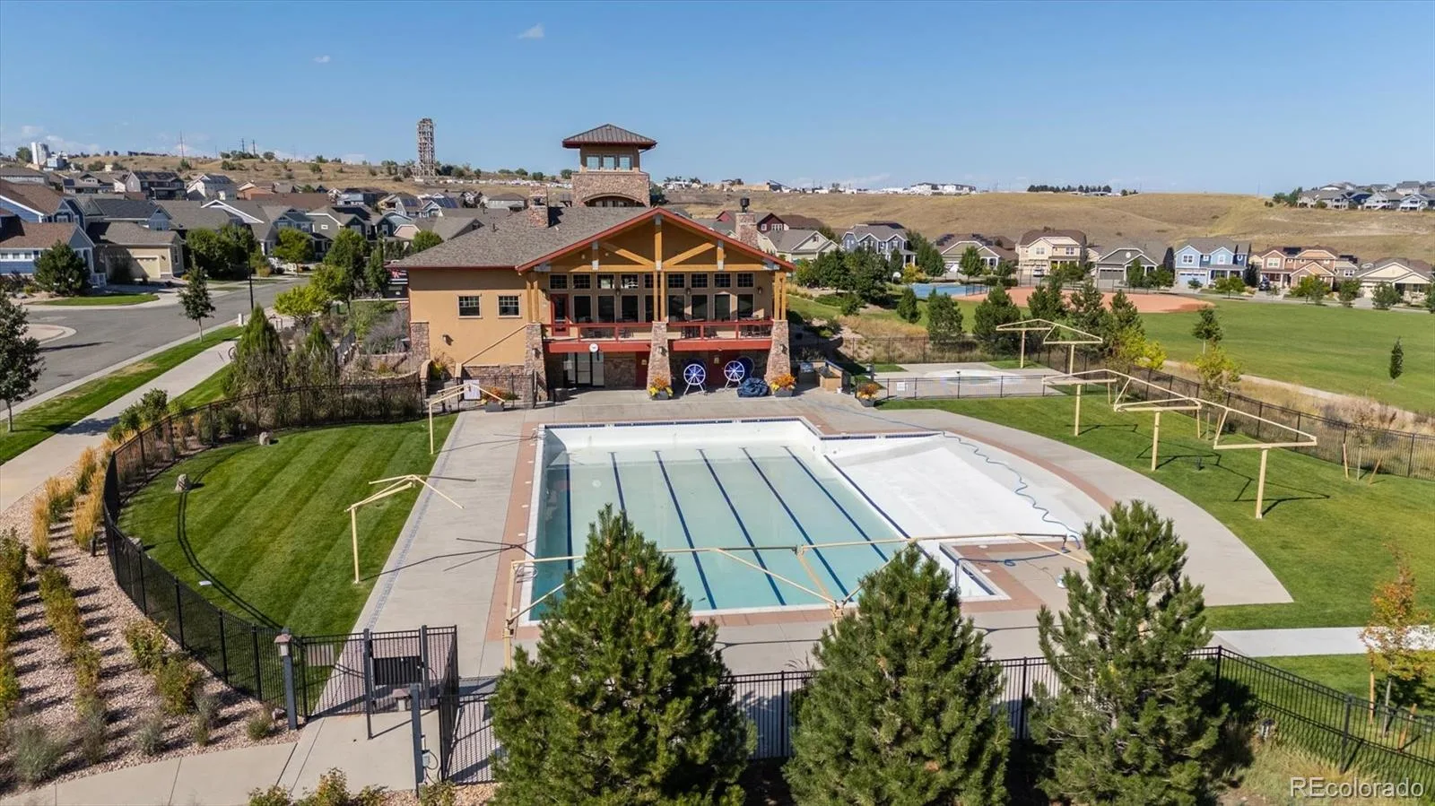 8787 Gore Street Arvada CO 80007 | MLS #REC9823001 09012026021341 1600 41