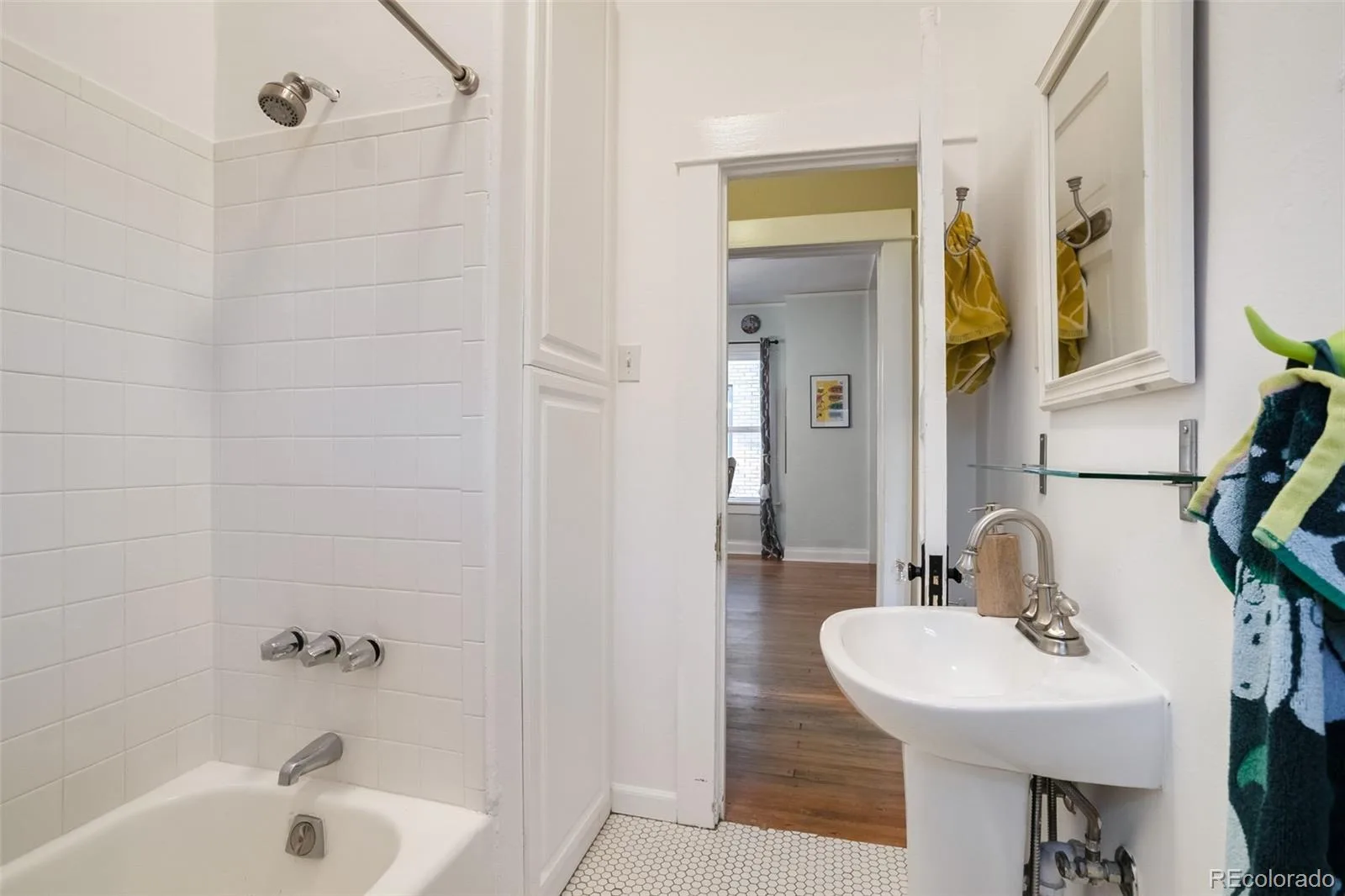 2621 N Elm Street Denver CO 80207 MLS #REC9823329 07232026180621 1600 28