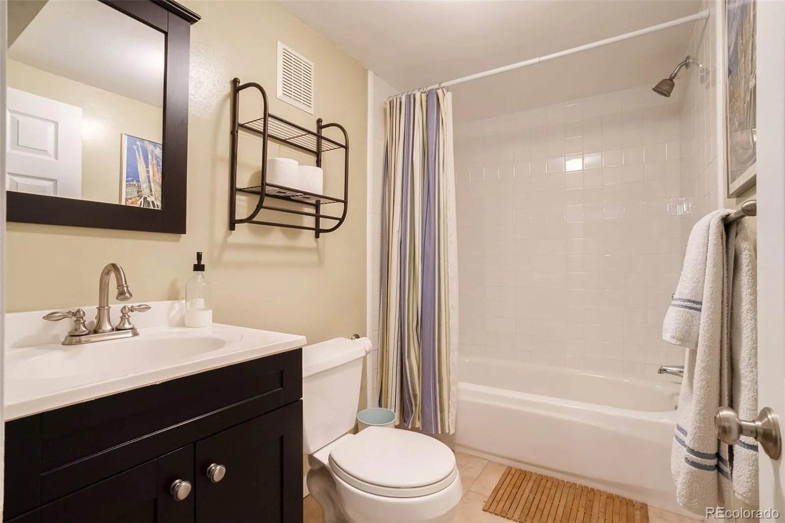 2621 N Elm Street Denver CO 80207 MLS #REC9823329 07232026180621 1600 35