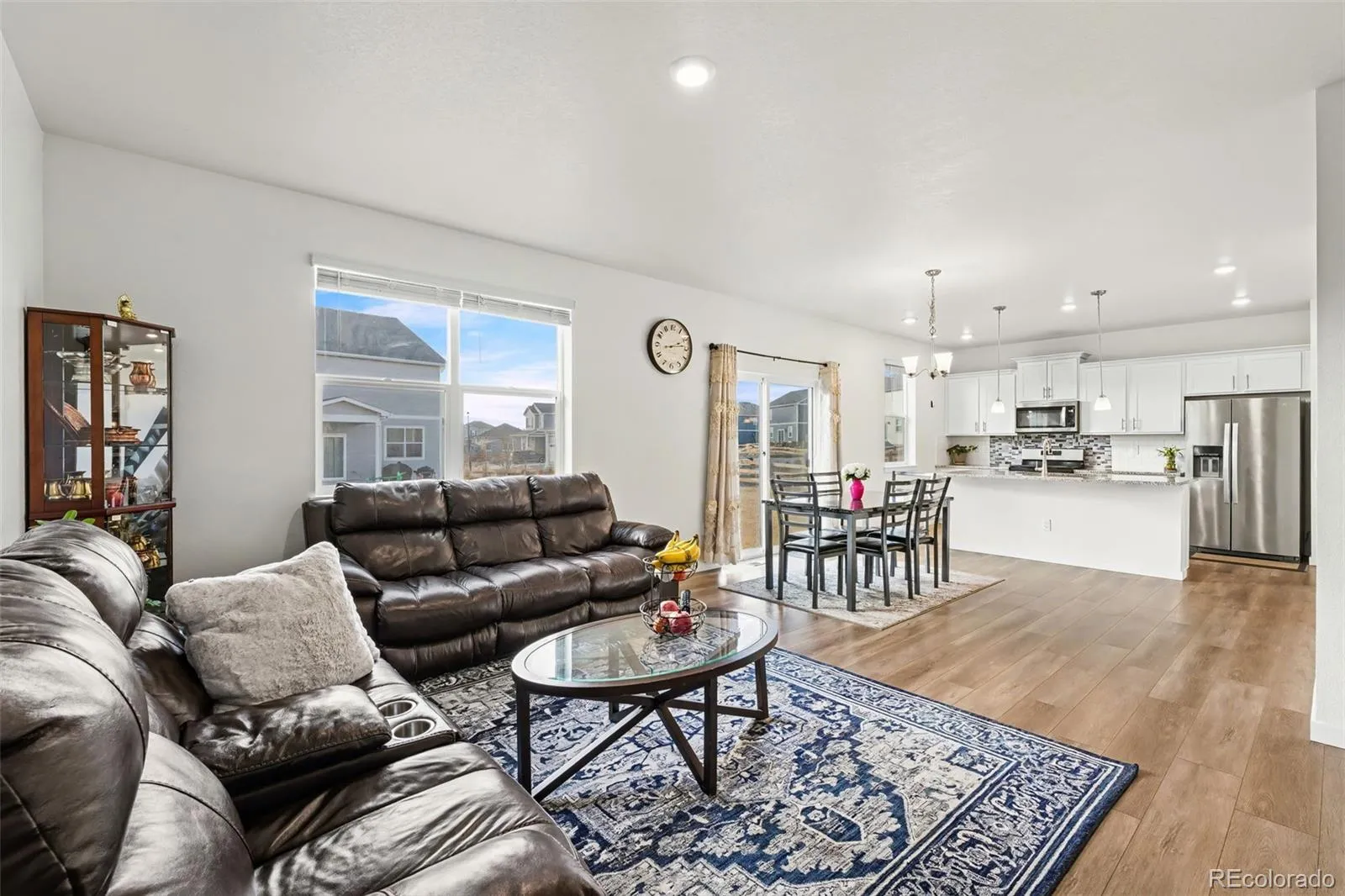 04012026161005 1600 6