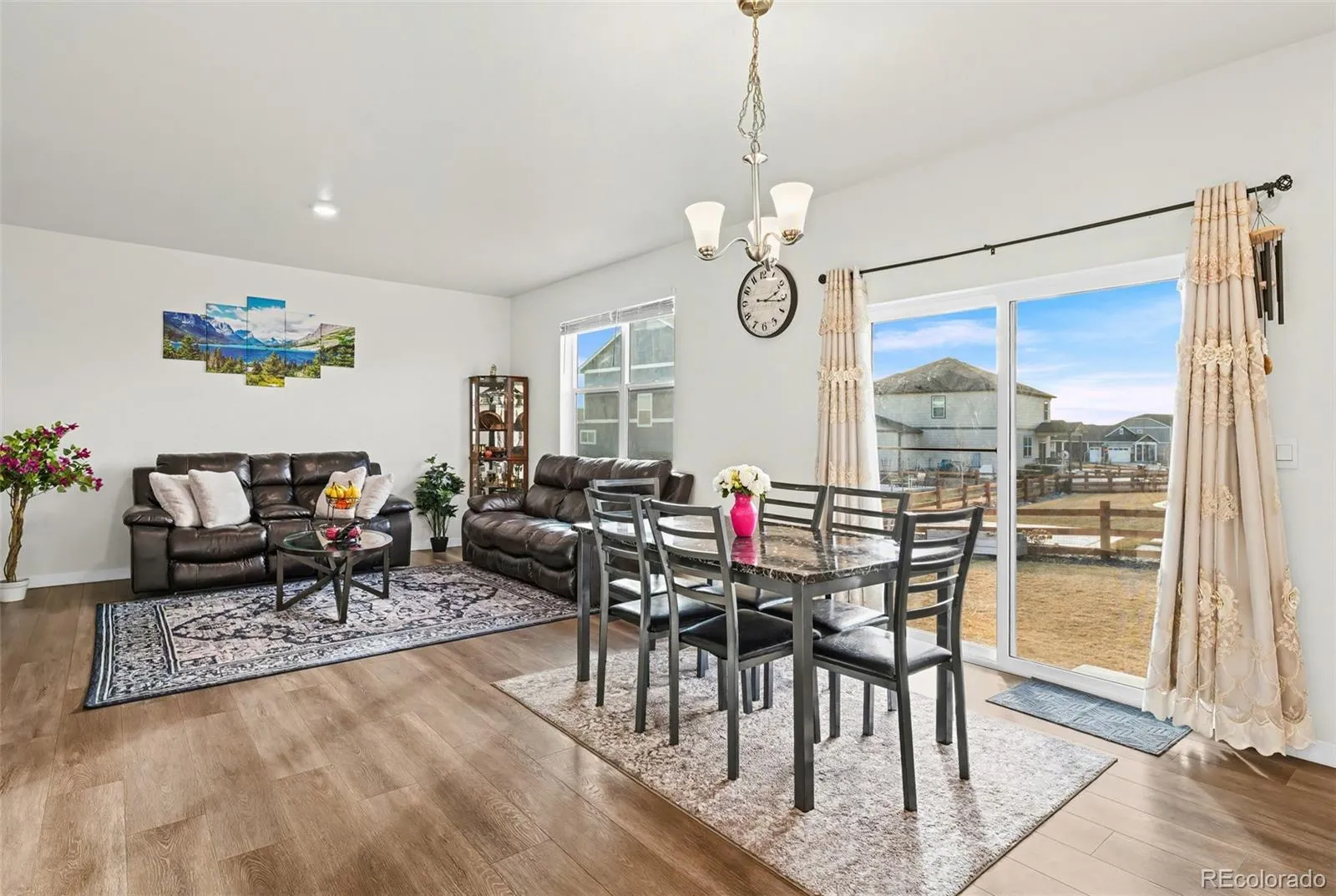 04012026161005 1600 8