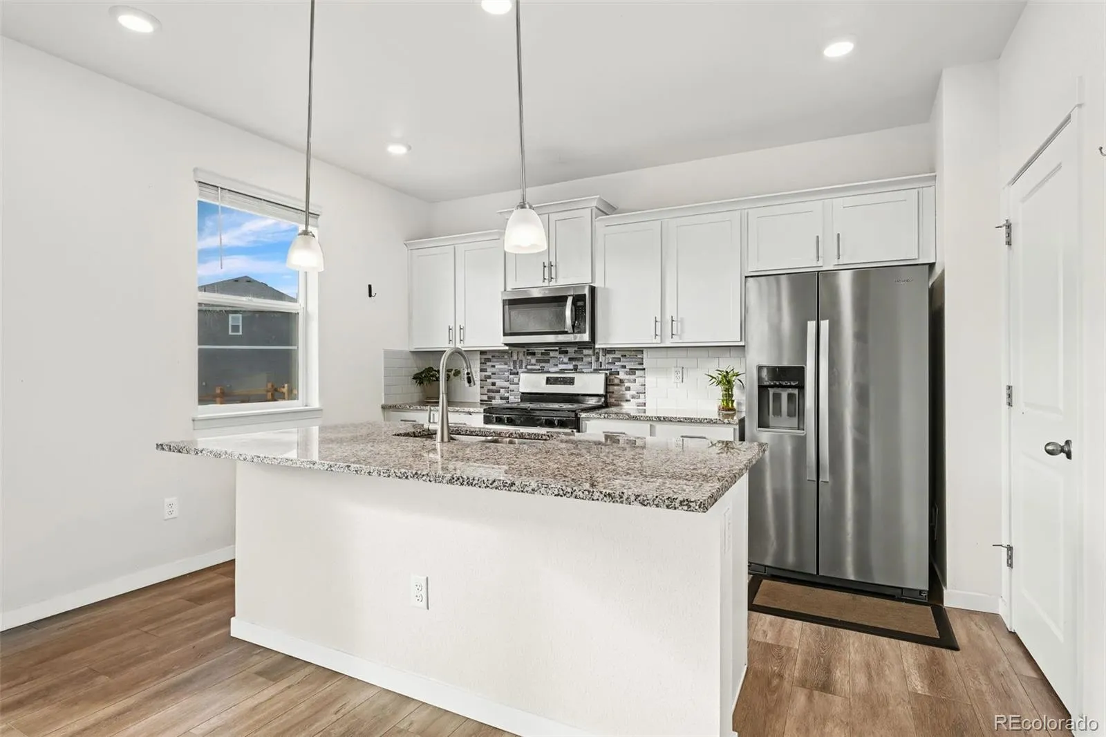 04012026161005 1600 9