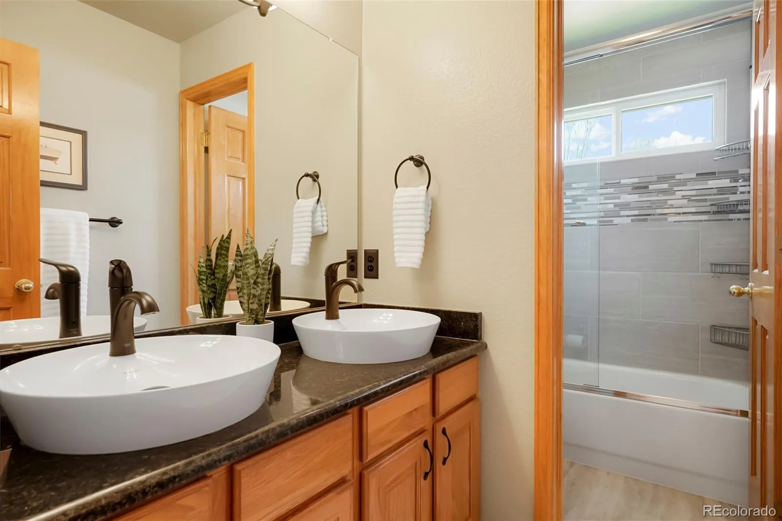 18853 E Union Place Aurora CO 80015 MLS #REC9826257 04222026033452 1600 24