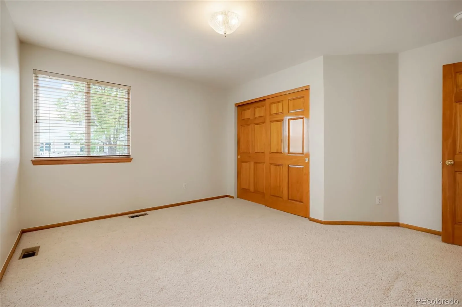 18853 E Union Place Aurora CO 80015 MLS #REC9826257 04222026033452 1600 25