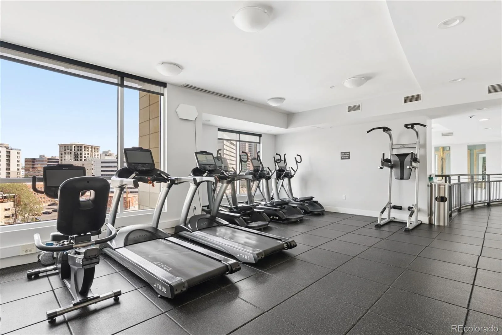 2001 Lincoln Street #2020 Denver CO 80202 | MLS #REC9826517 08132026205000 1600 19