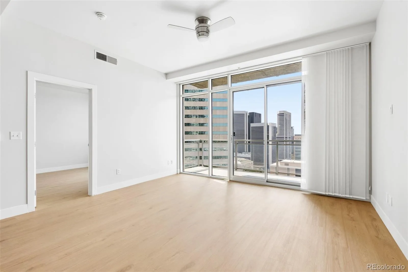 2001 Lincoln Street #2020 Denver CO 80202 | MLS #REC9826517 08132026205000 1600 3