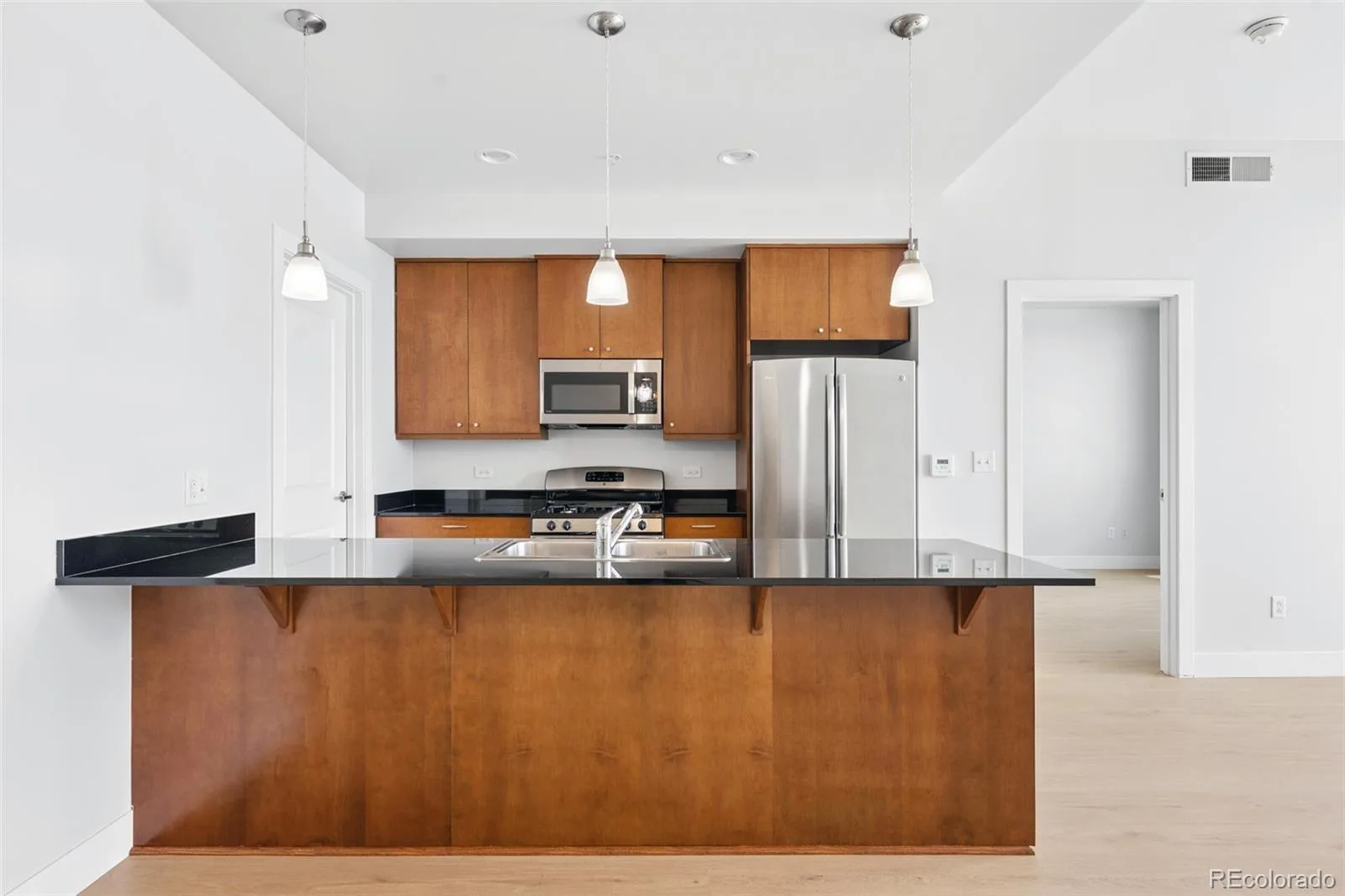 2001 Lincoln Street #2020 Denver CO 80202 | MLS #REC9826517 08132026205000 1600 6