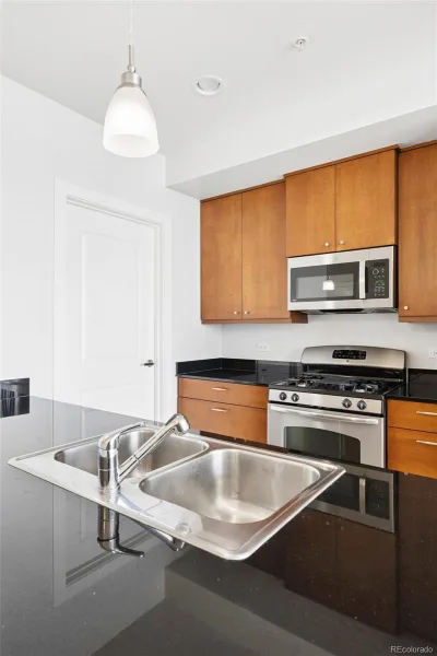 2001 Lincoln Street #2020 Denver CO 80202 | MLS #REC9826517 08132026205000 800 7