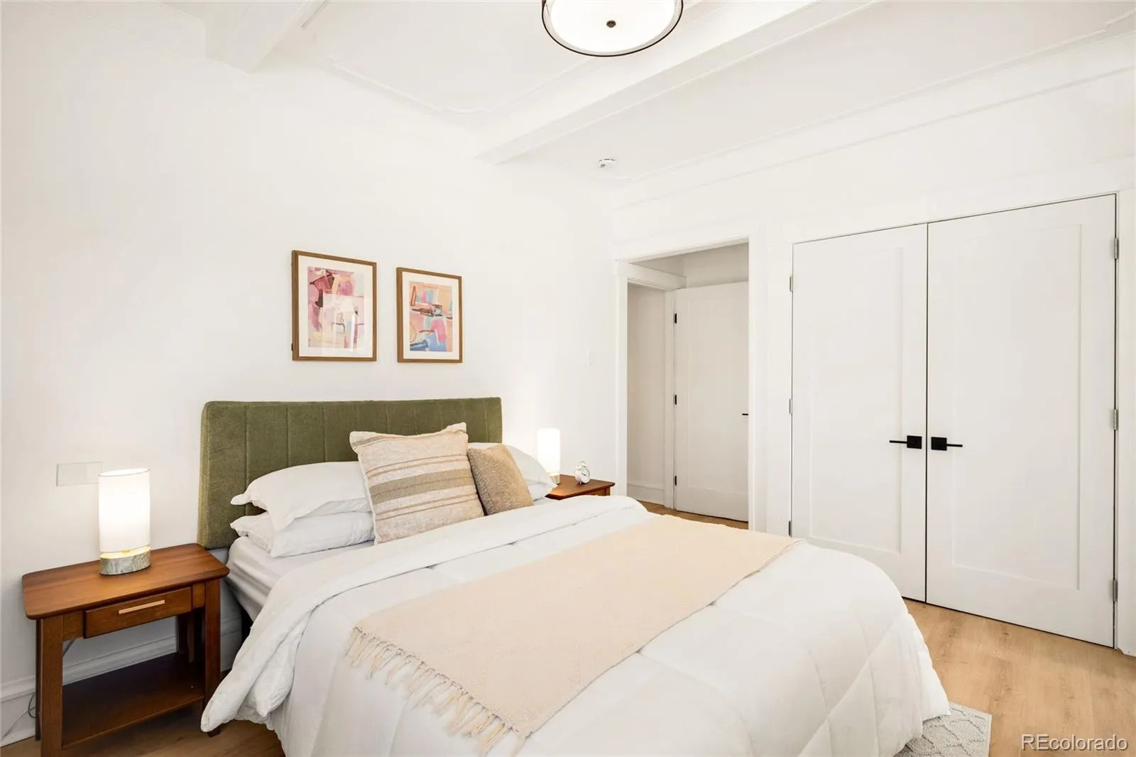 04092026215043 1600 15