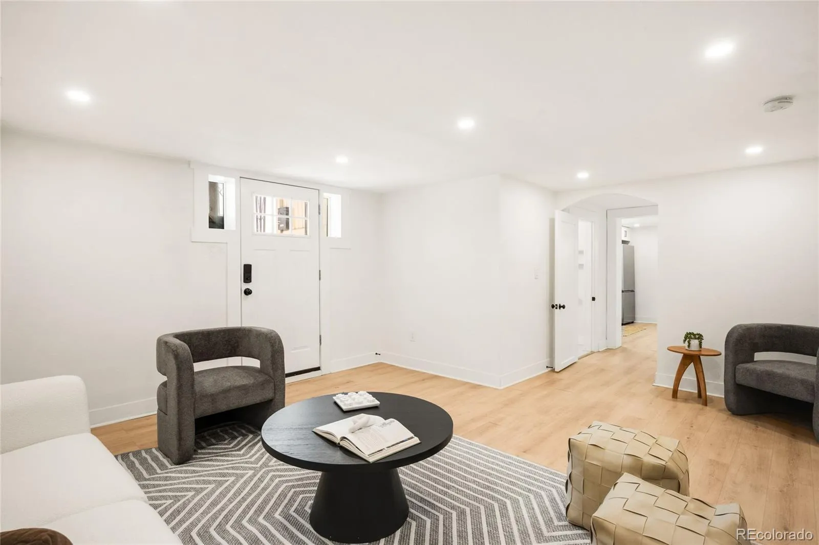 04092026215043 1600 28