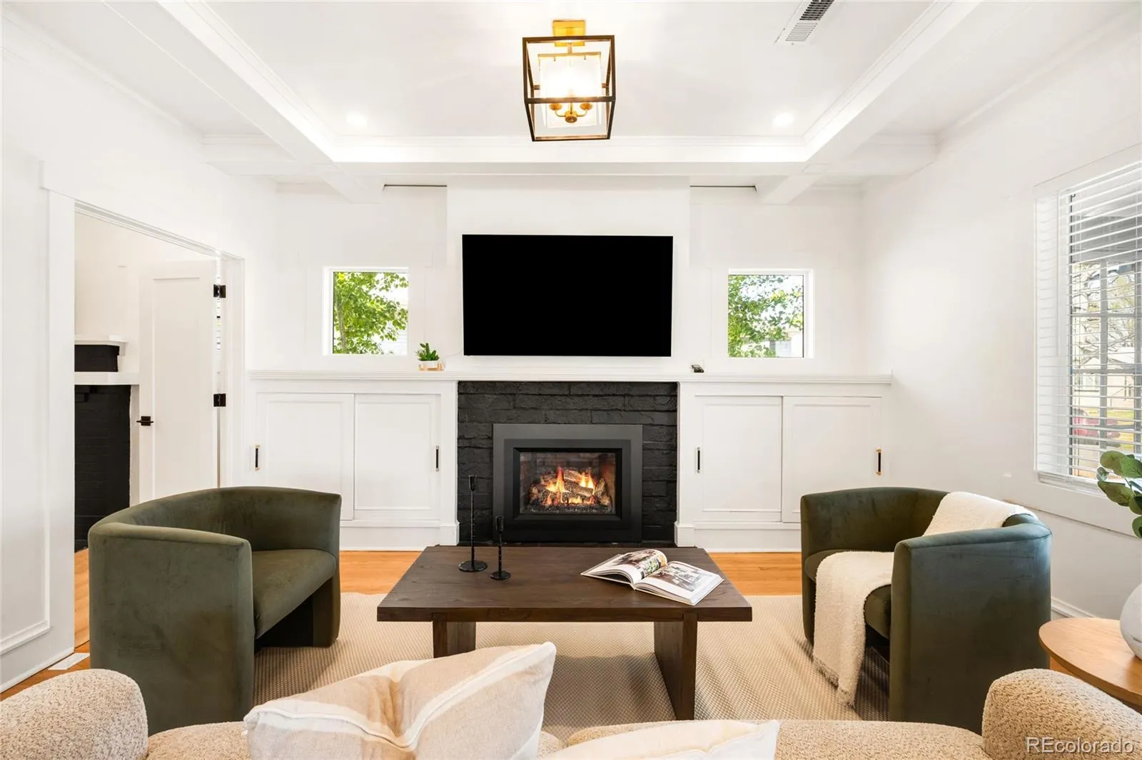 04092026215043 1600 3