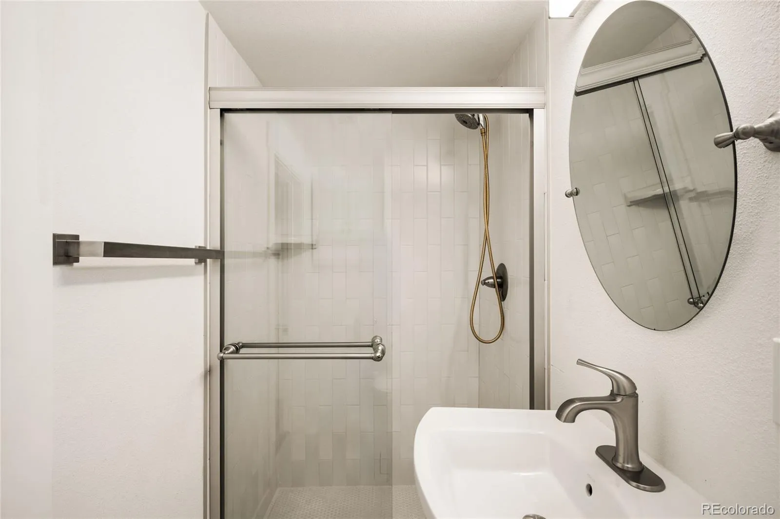 04092026215043 1600 33