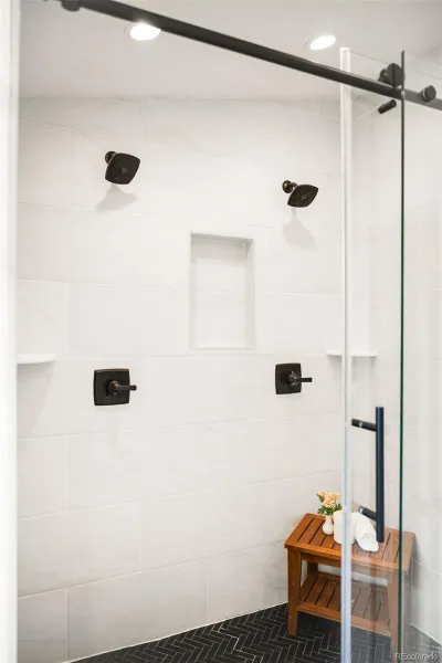 04092026215043 800 17