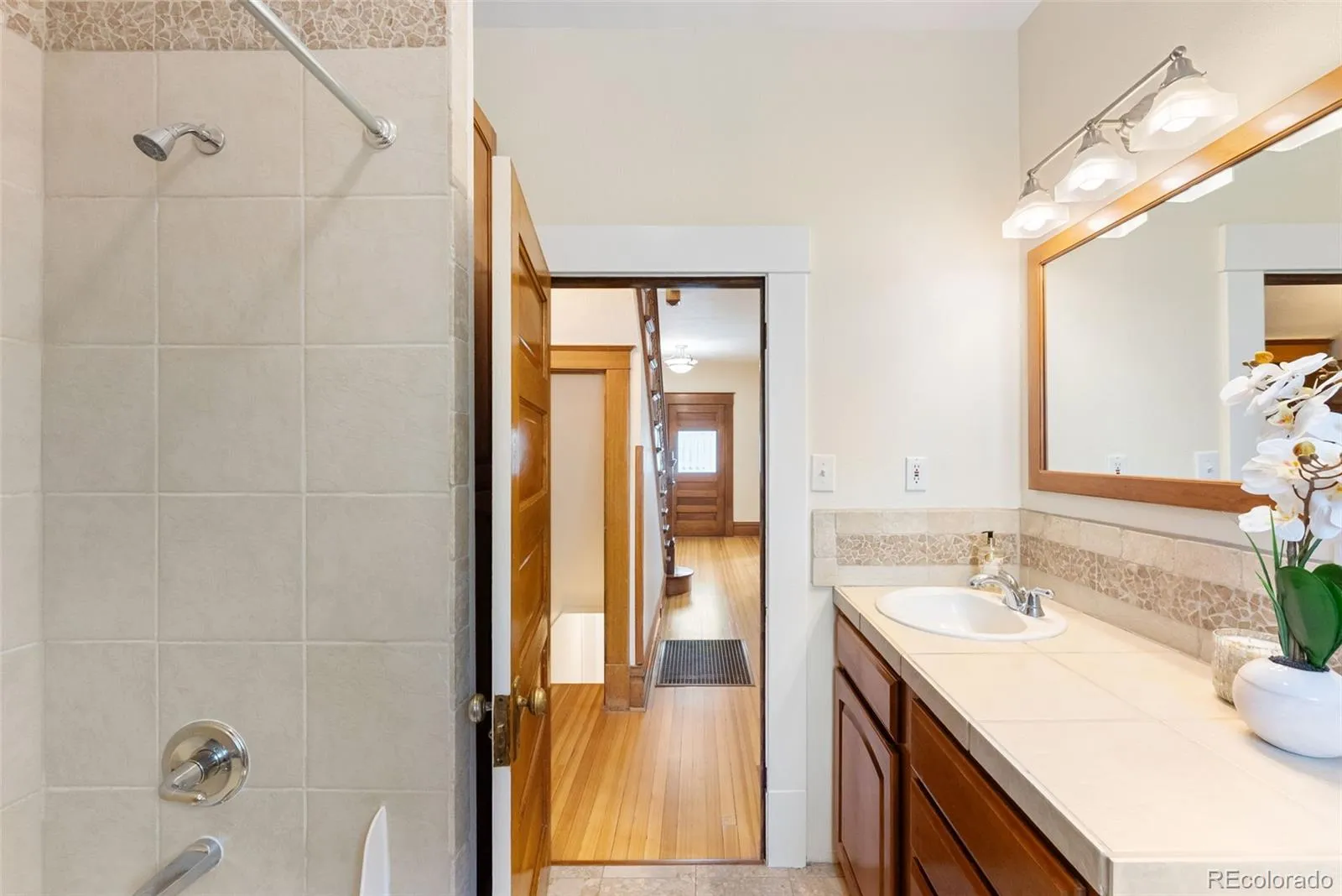 04112026215140 1600 13