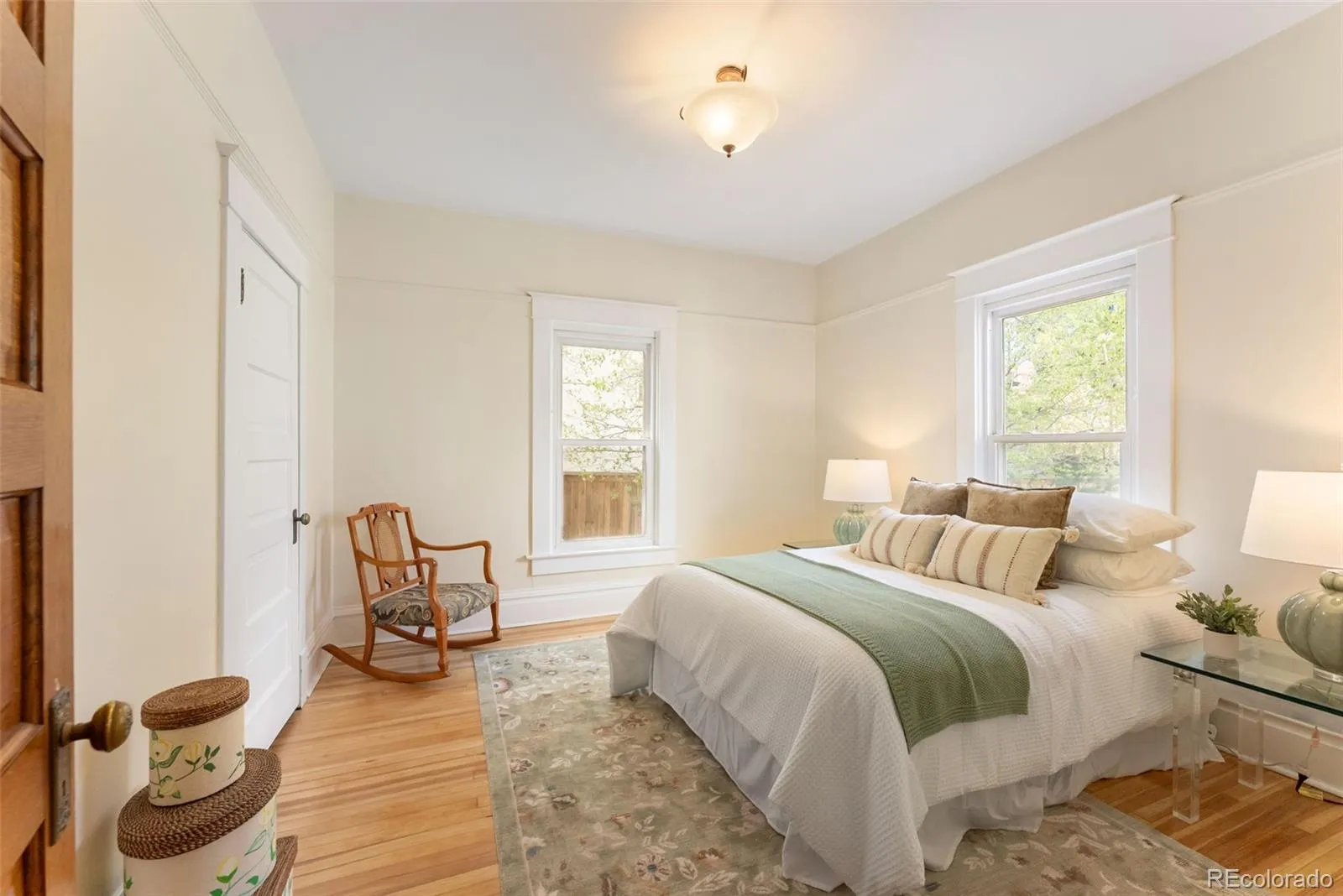 04112026215140 1600 14