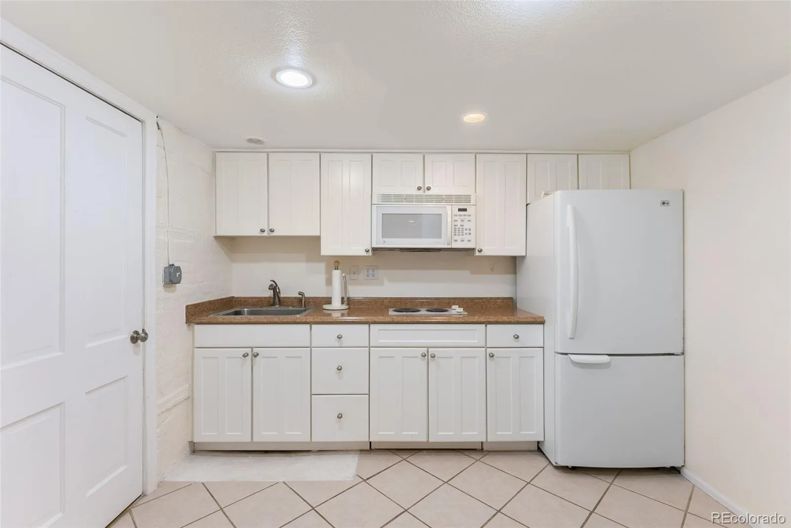 04112026215140 1600 20