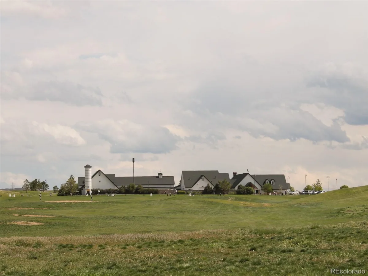 24671 E Kansas Circle Aurora CO 80018 | MLS #REC9831028 06232026202211 1200 37