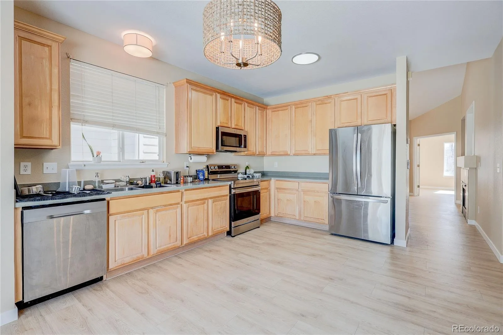 24671 E Kansas Circle Aurora CO 80018 | MLS #REC9831028 06232026202211 1600 14