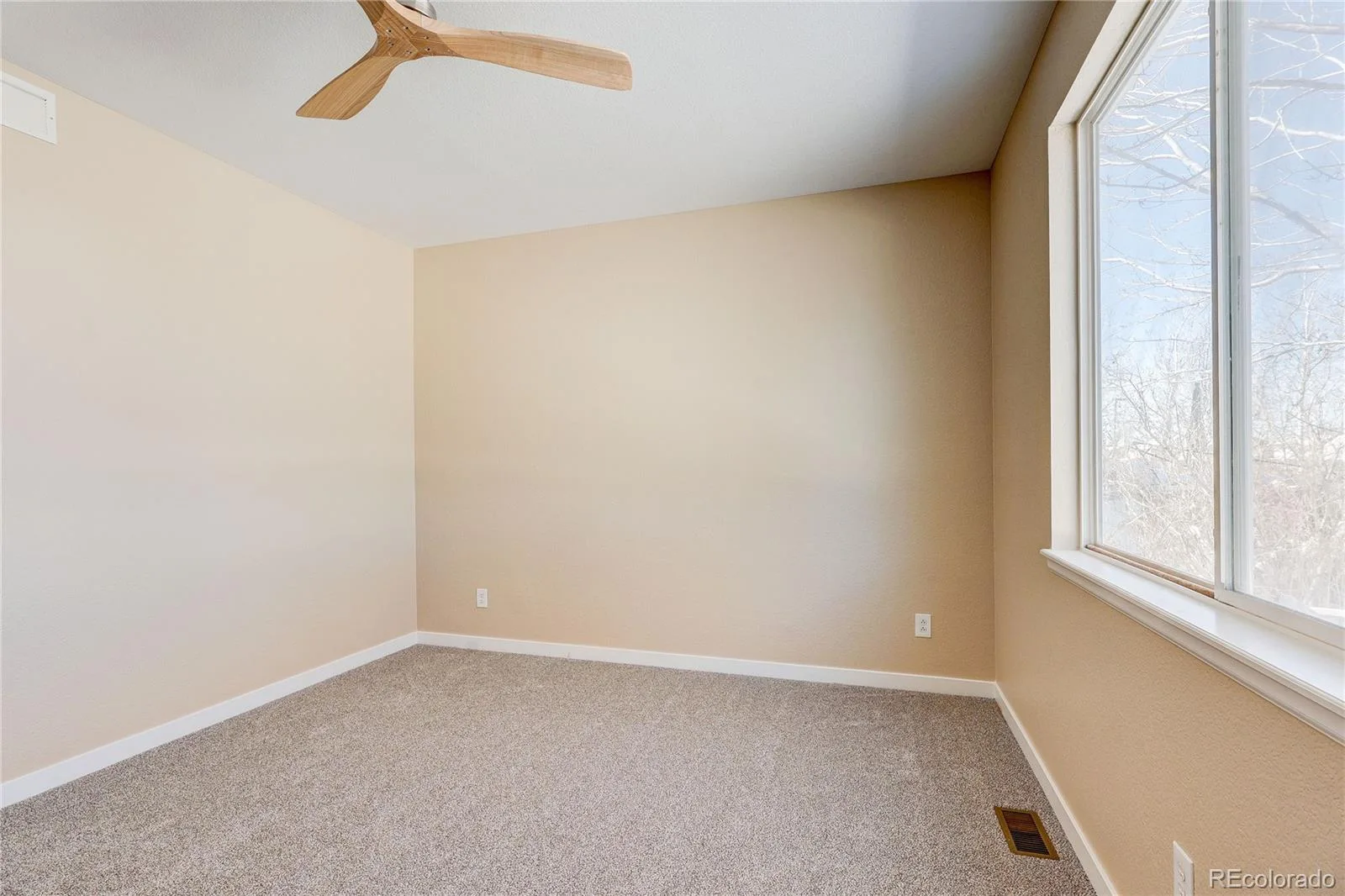 24671 E Kansas Circle Aurora CO 80018 | MLS #REC9831028 06232026202211 1600 16