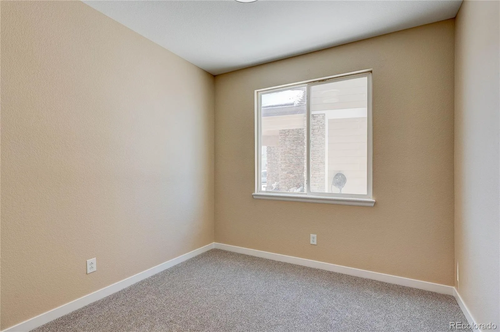 24671 E Kansas Circle Aurora CO 80018 | MLS #REC9831028 06232026202211 1600 22