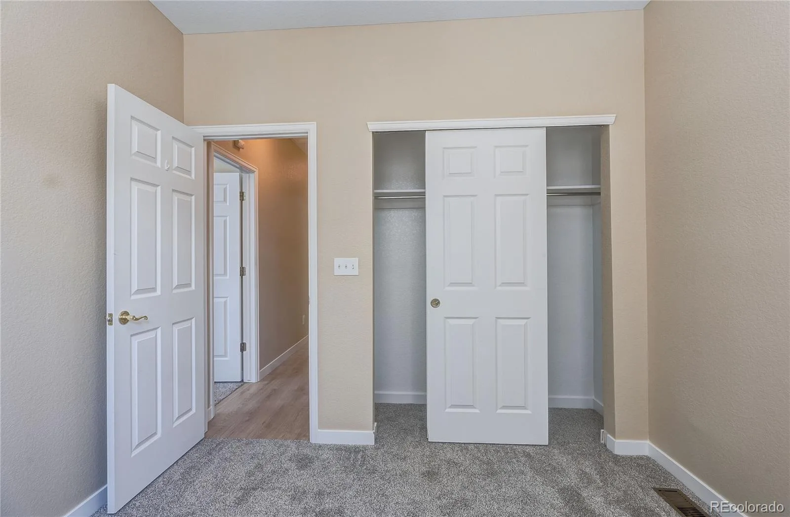 24671 E Kansas Circle Aurora CO 80018 | MLS #REC9831028 06232026202211 1600 24