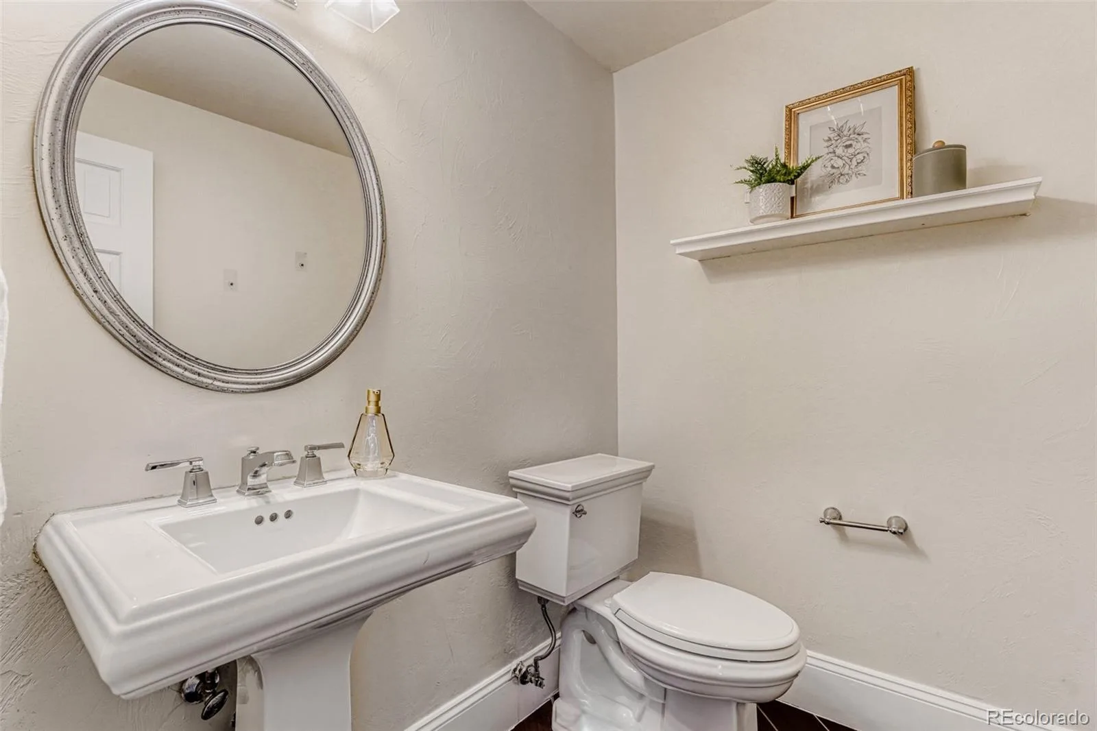 8709 E Kenyon Avenue Denver CO 80237 | MLS #REC9831335 08202026033546 1600 17
