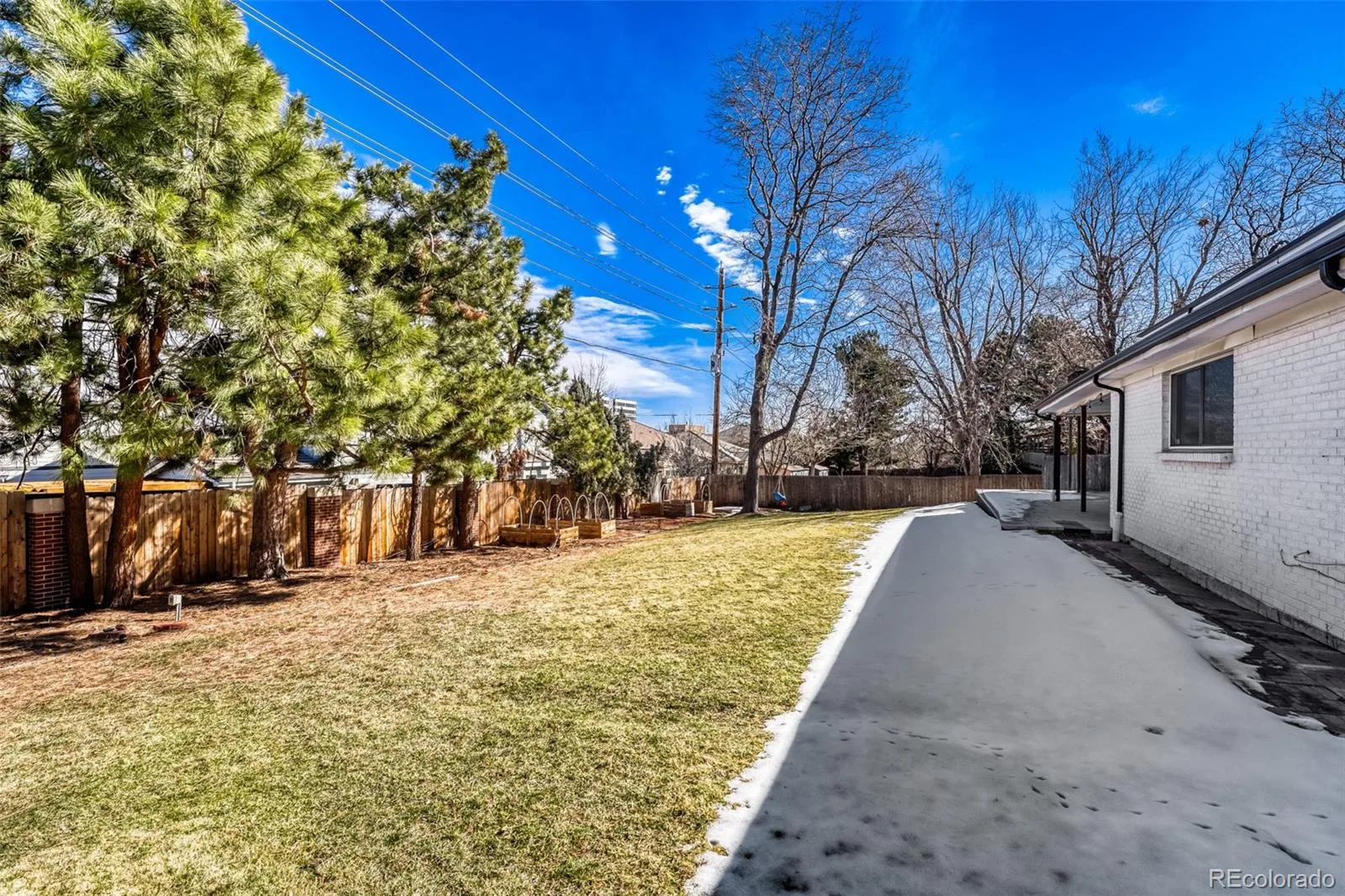 8709 E Kenyon Avenue Denver CO 80237 | MLS #REC9831335 08202026033546 1600 38