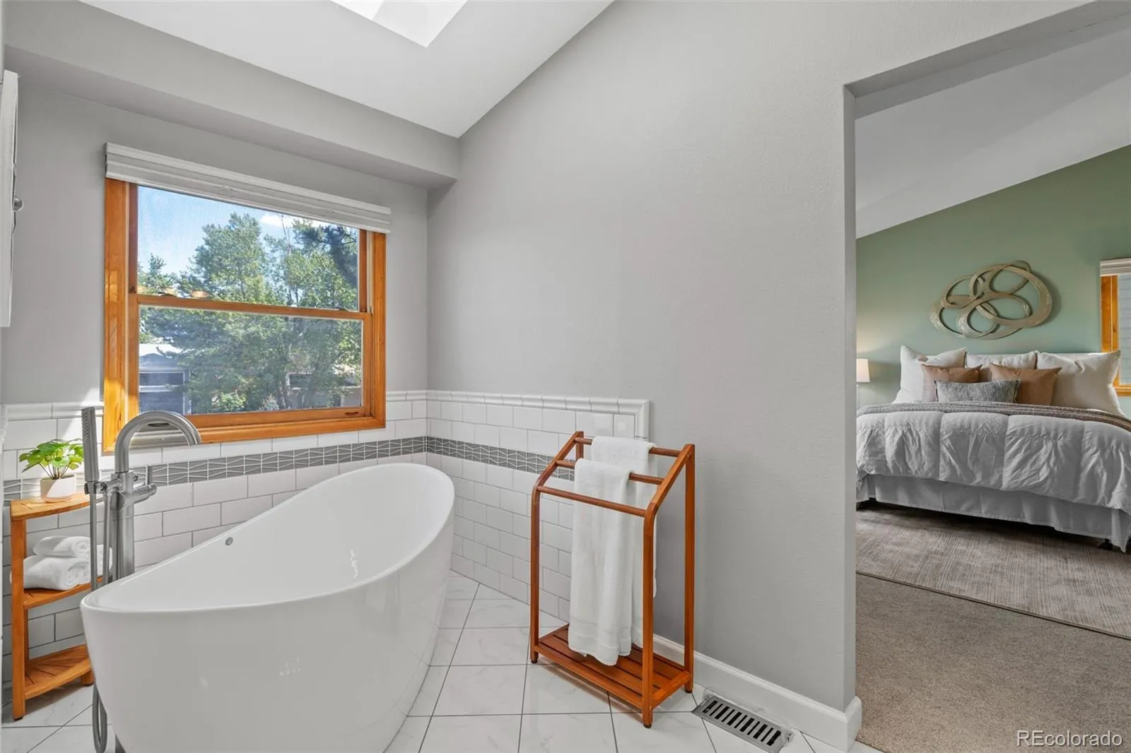 5233 S Zeno Way Centennial CO 80015 MLS #REC9832377 05132026011237 1600 22