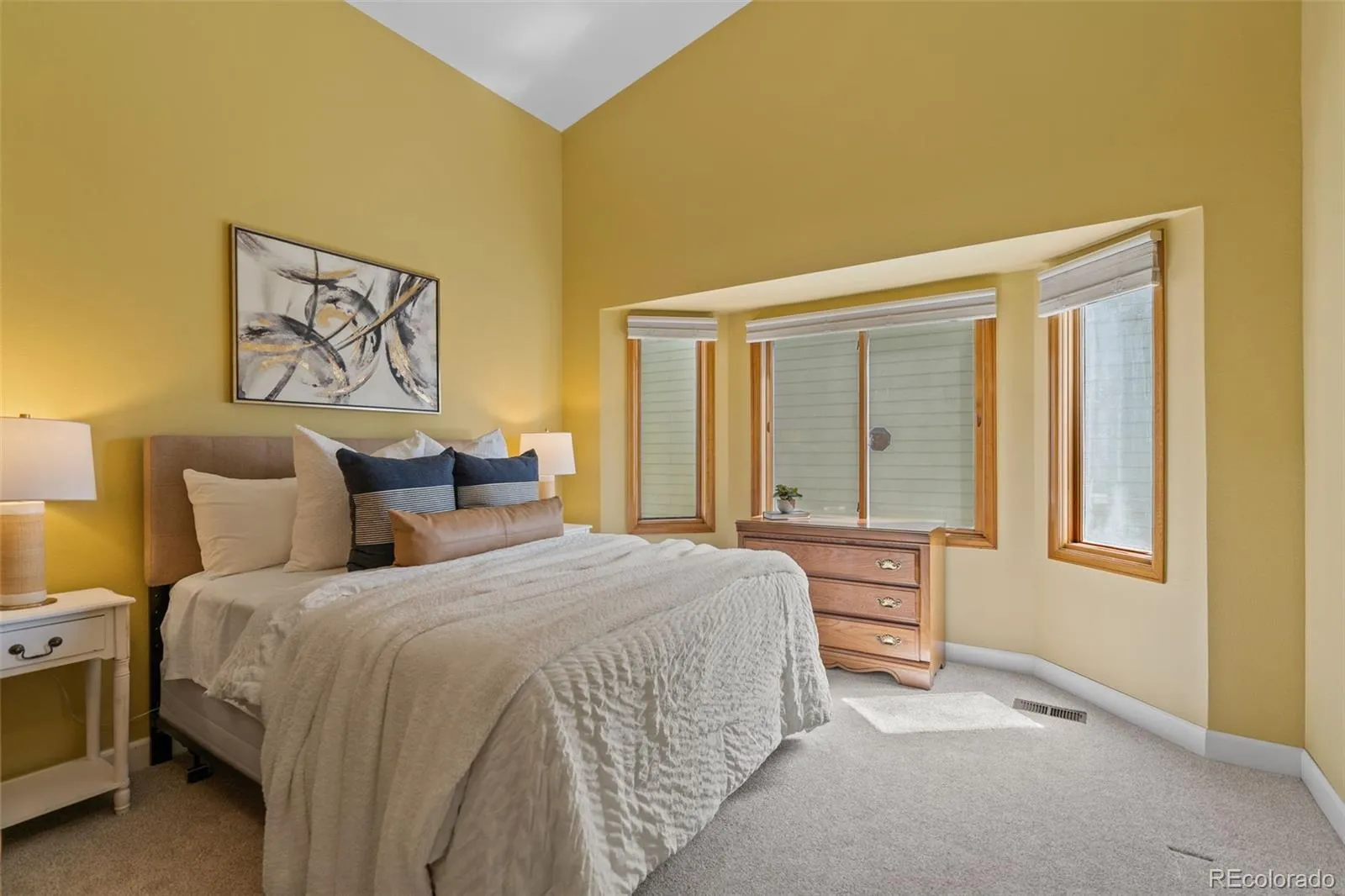 5233 S Zeno Way Centennial CO 80015 MLS #REC9832377 05132026011237 1600 25