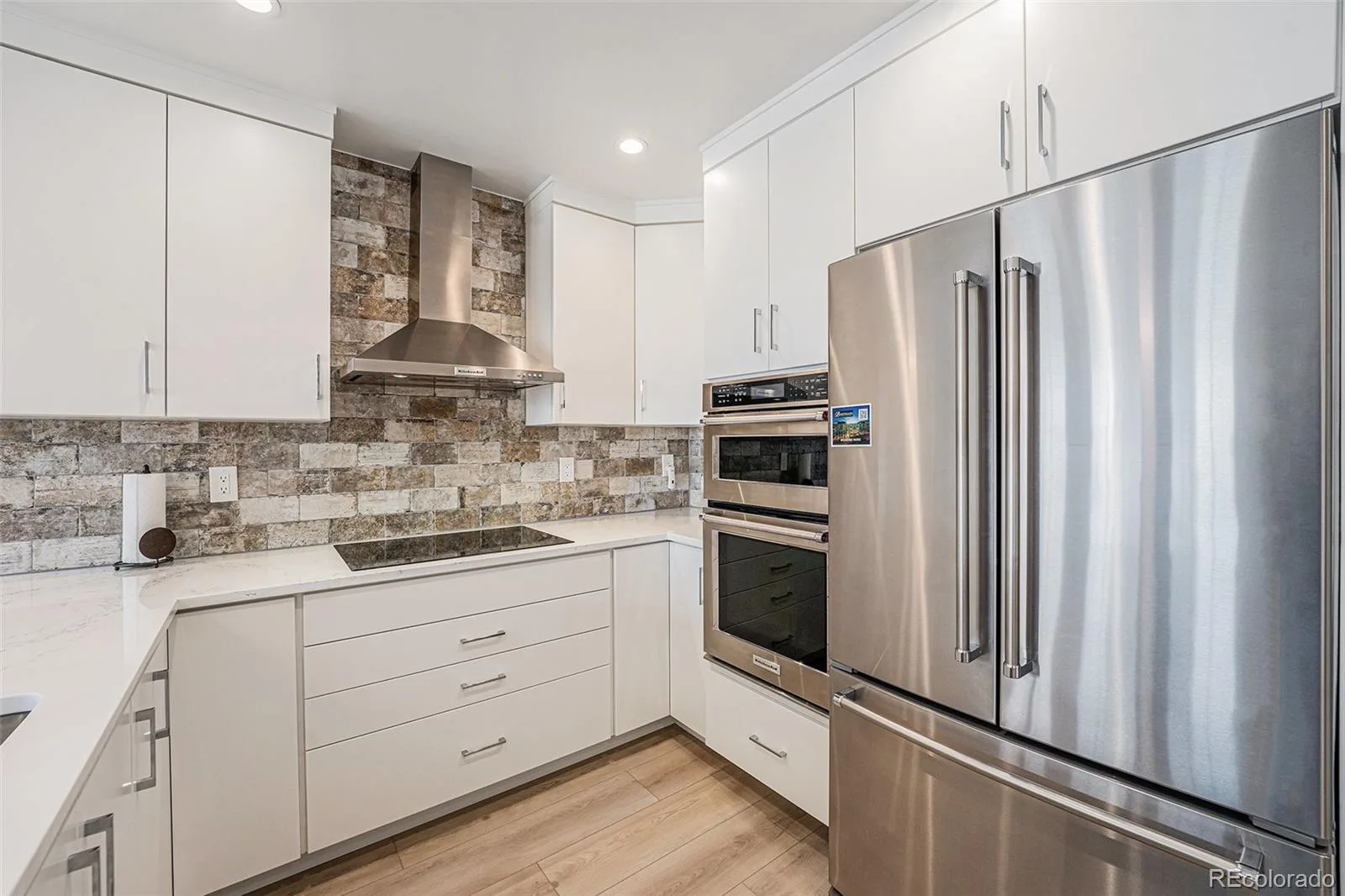 925 N Lincoln Street #6F Denver CO 80203 | MLS #REC9832657 08192026034636 1600 12