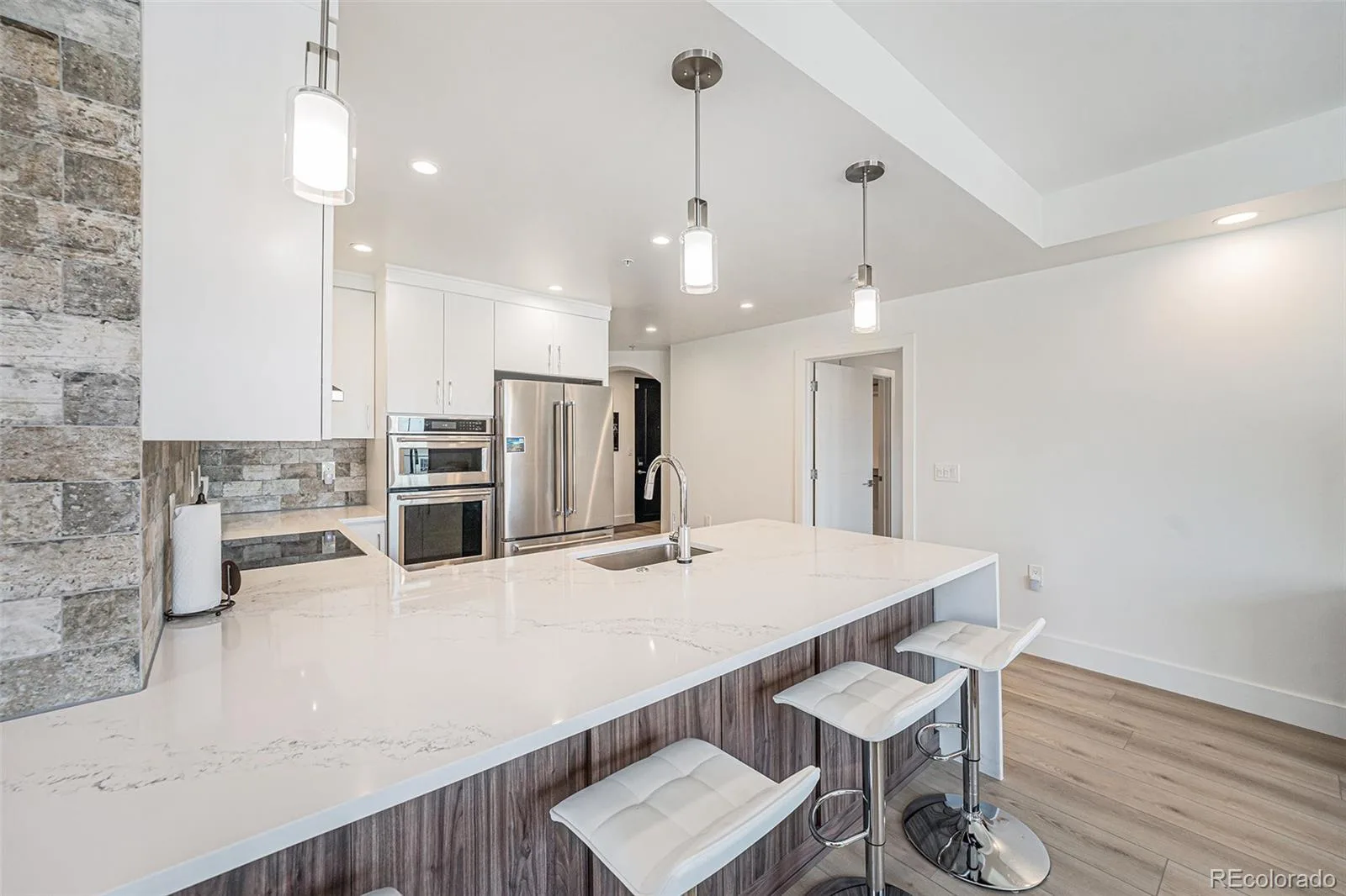 925 N Lincoln Street #6F Denver CO 80203 | MLS #REC9832657 08192026034636 1600 8