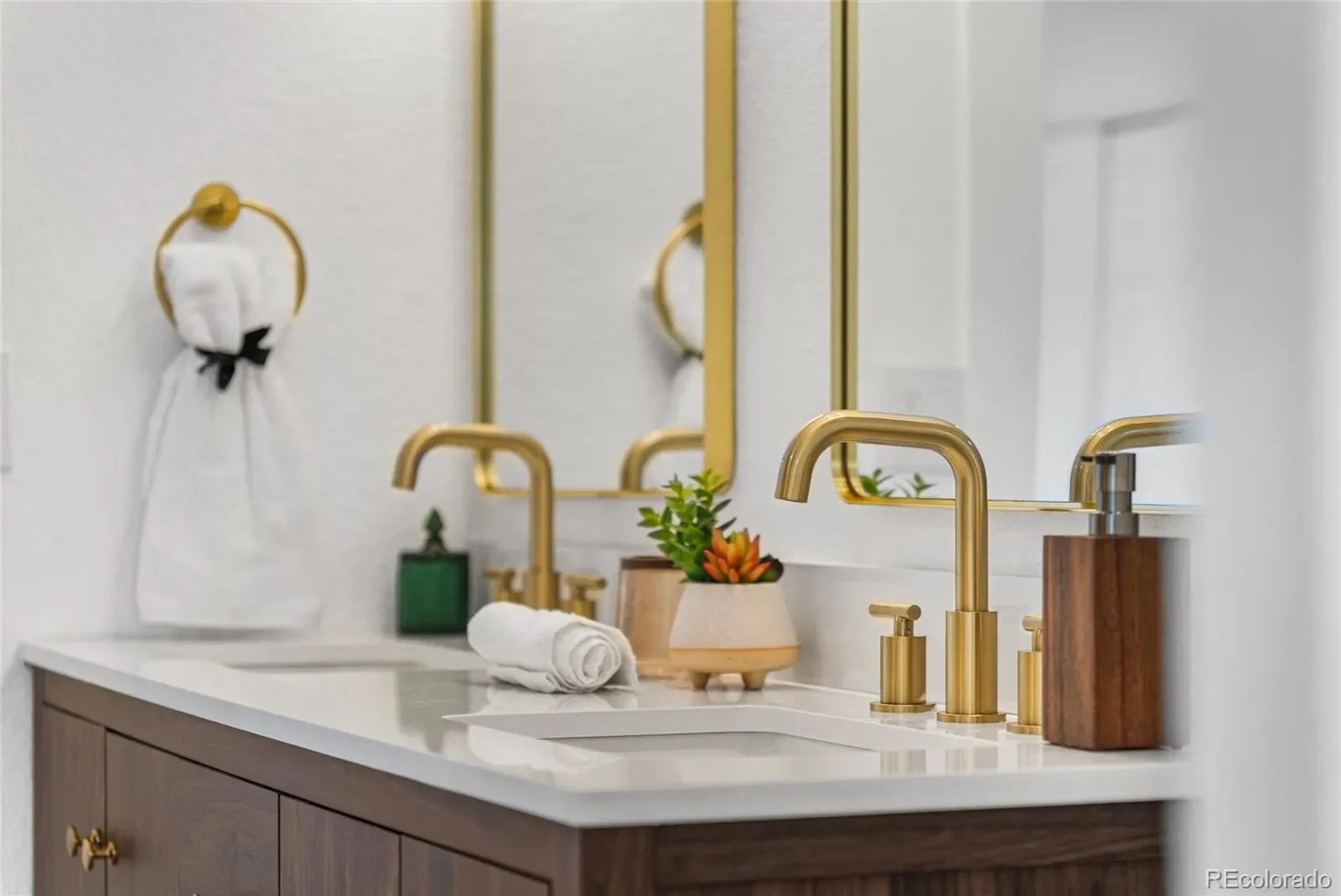 03202026042650 1600 12