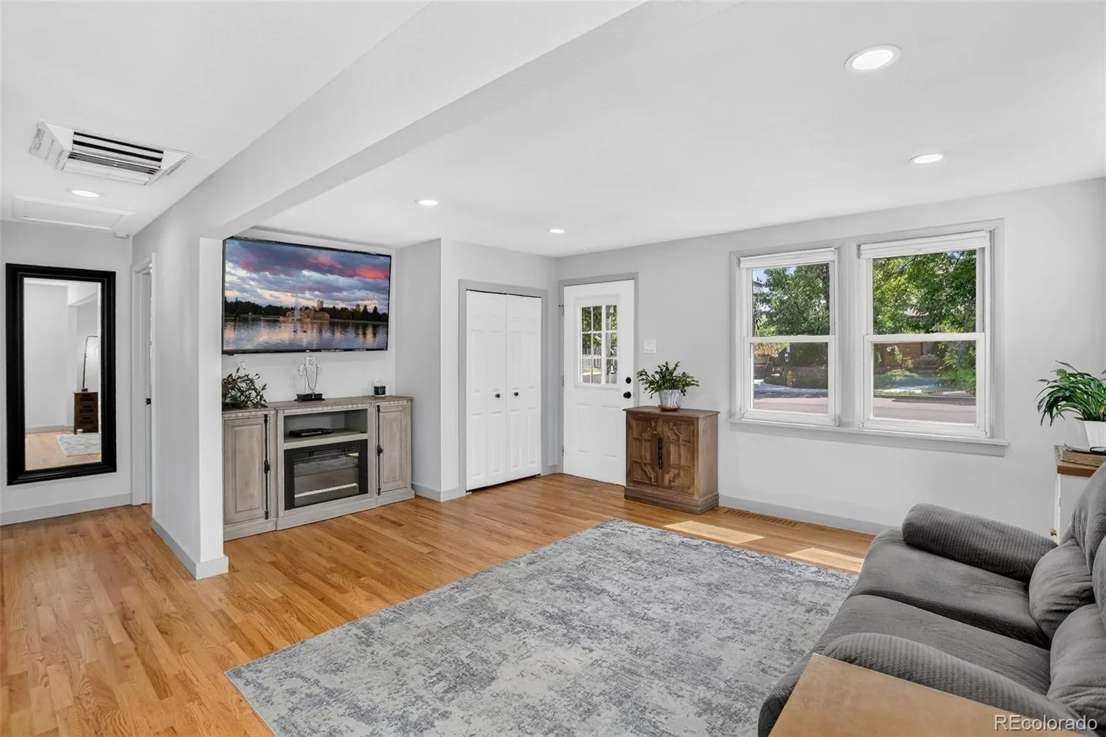 901 S Locust Street Denver CO 80224 | MLS #REC9834623 08182026162803 1600 8