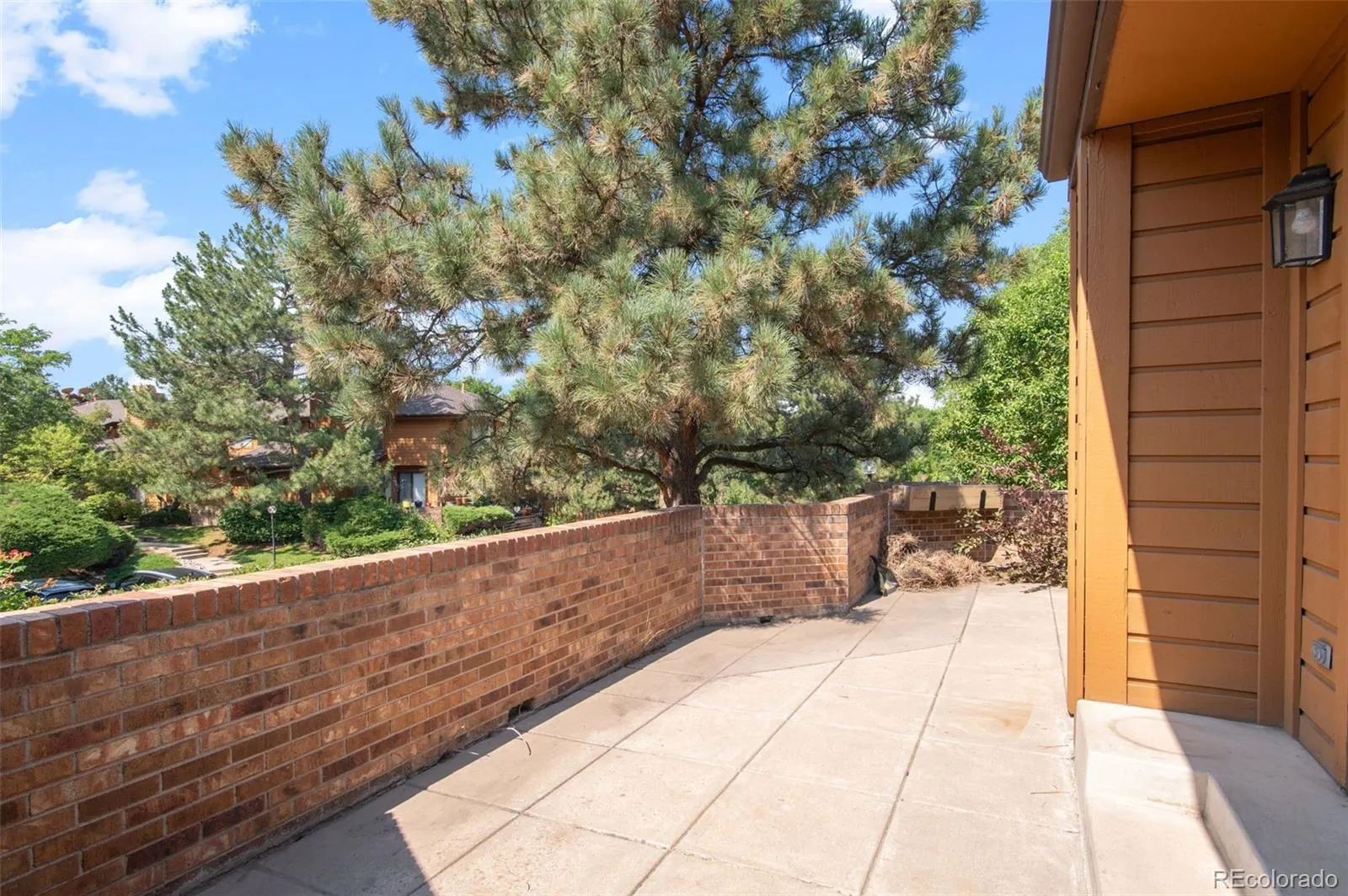 04102026152900 1600 11